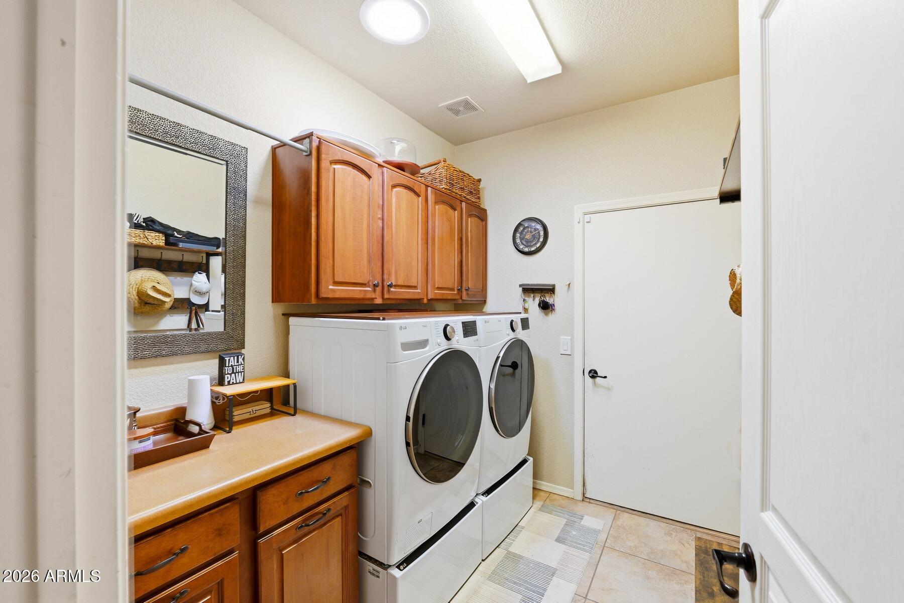 CAMPSTONE - Residential
