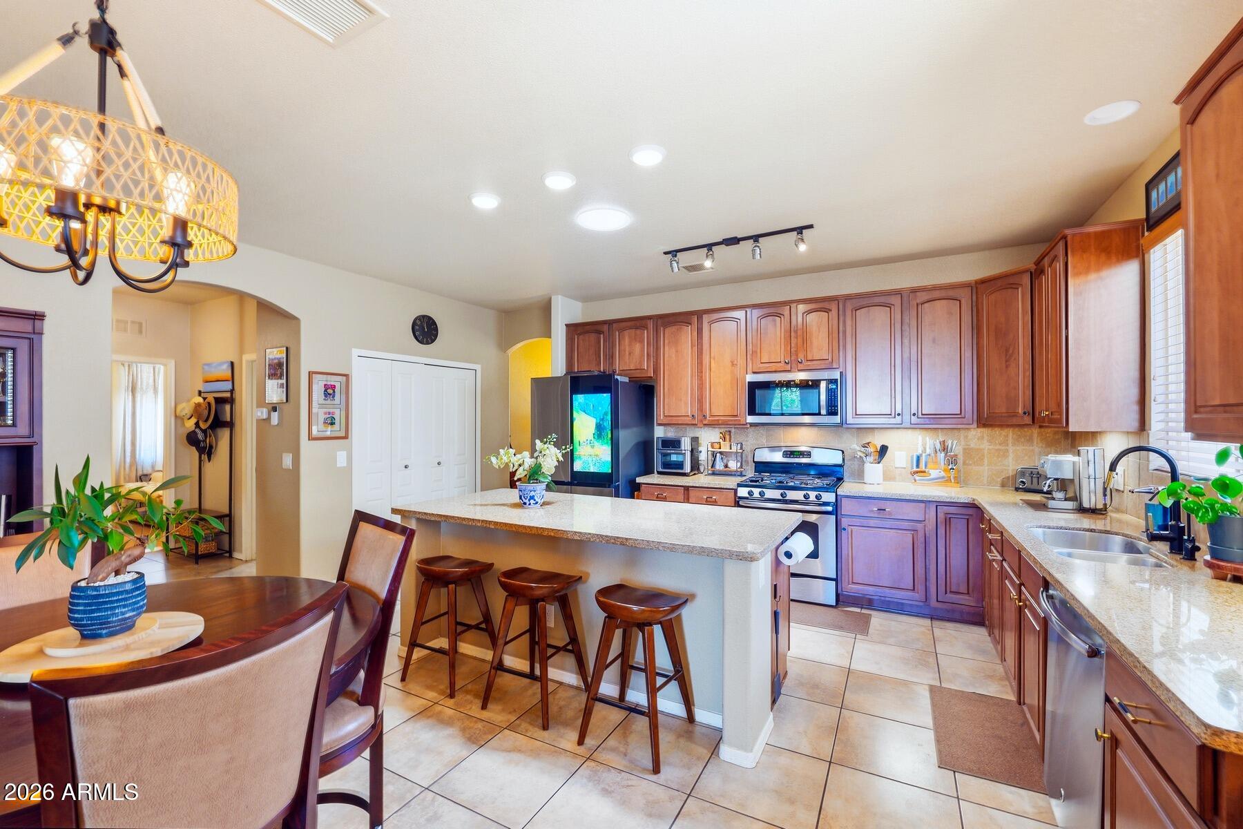 CAMPSTONE - Residential