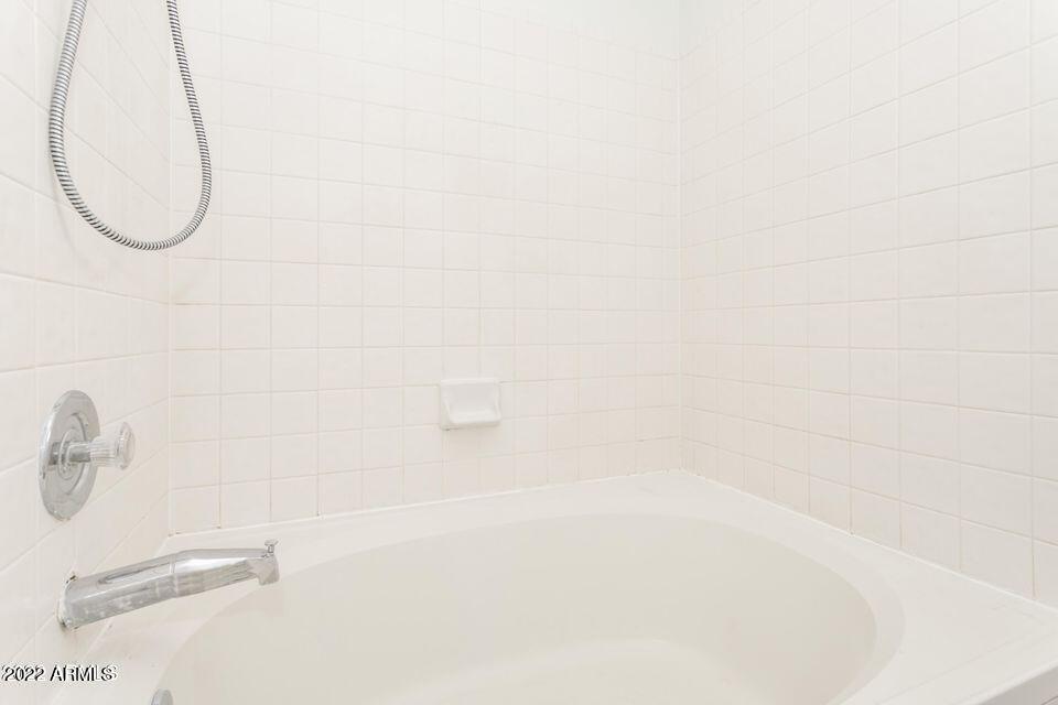 EAGLE RIDGE - Residential Lease