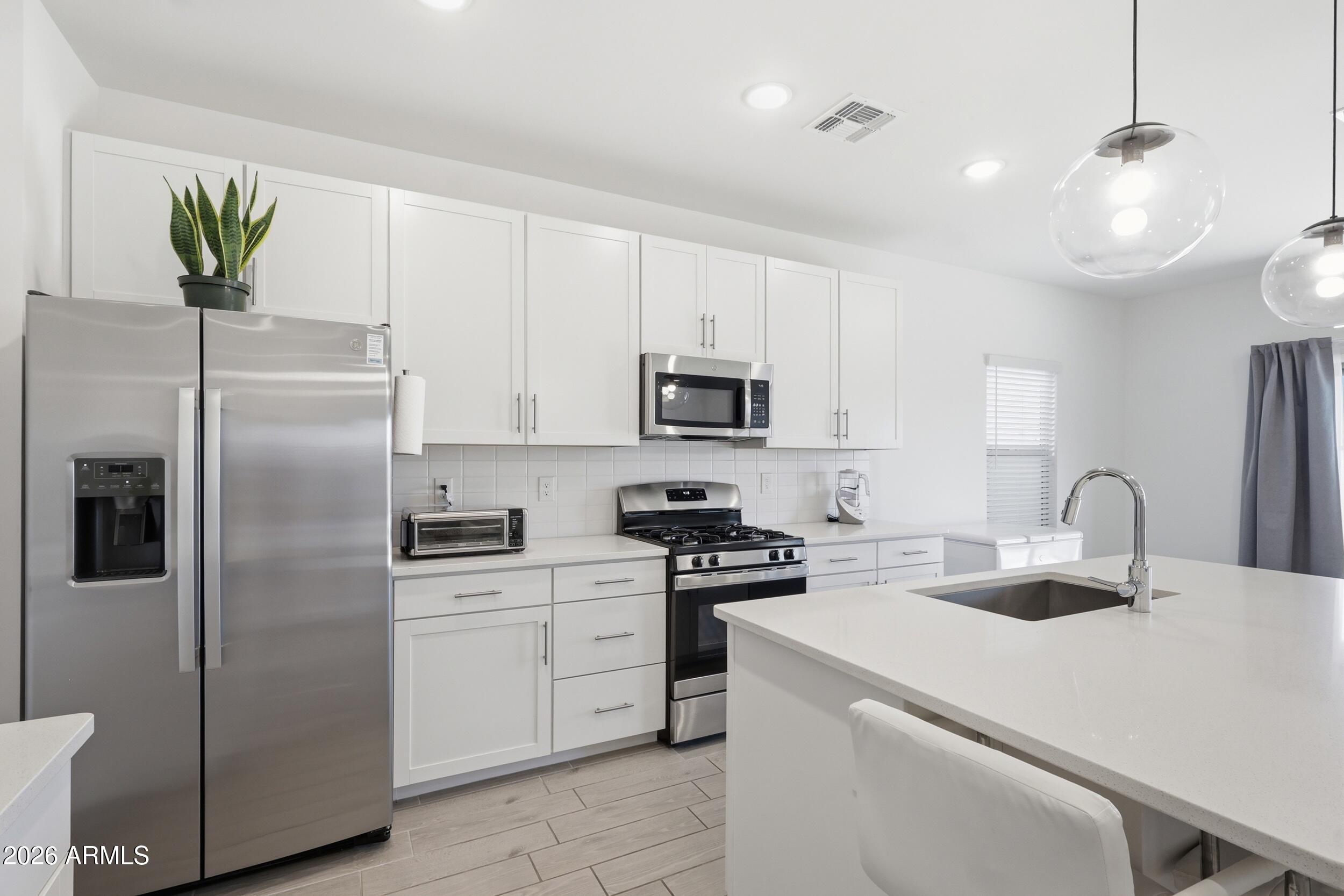 STERLING VISTA - Residential