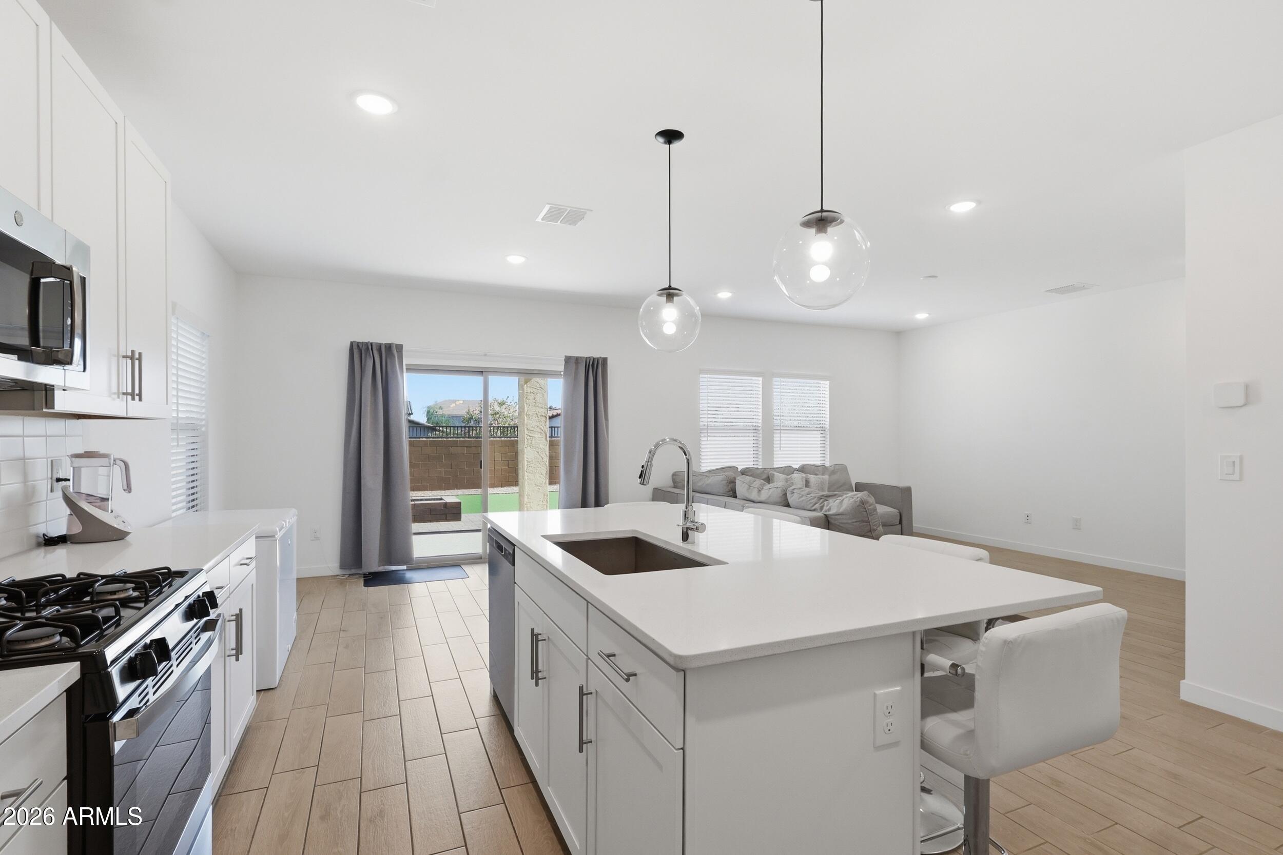 STERLING VISTA - Residential