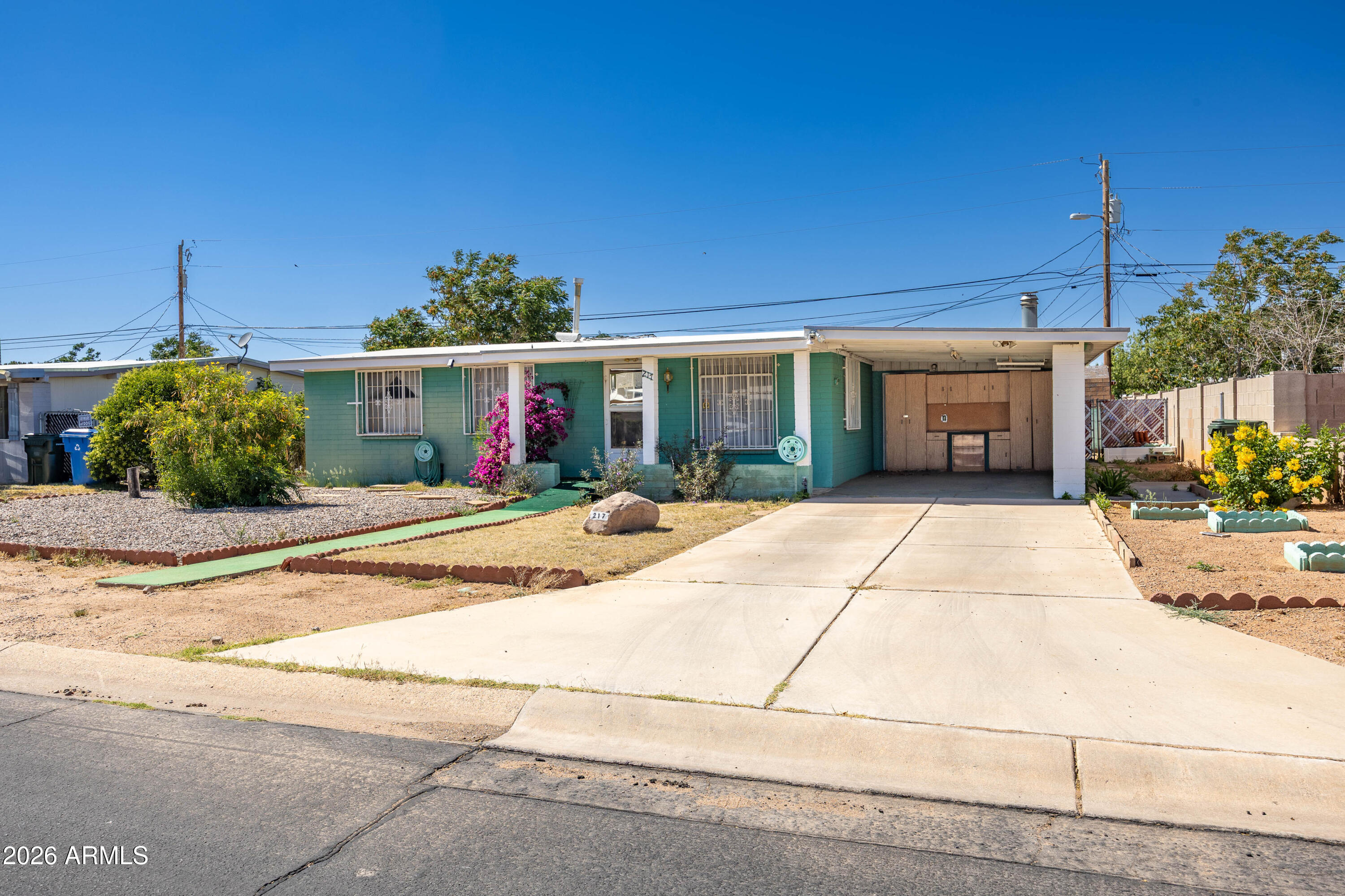 GARDEN CANYON 2 - Residential