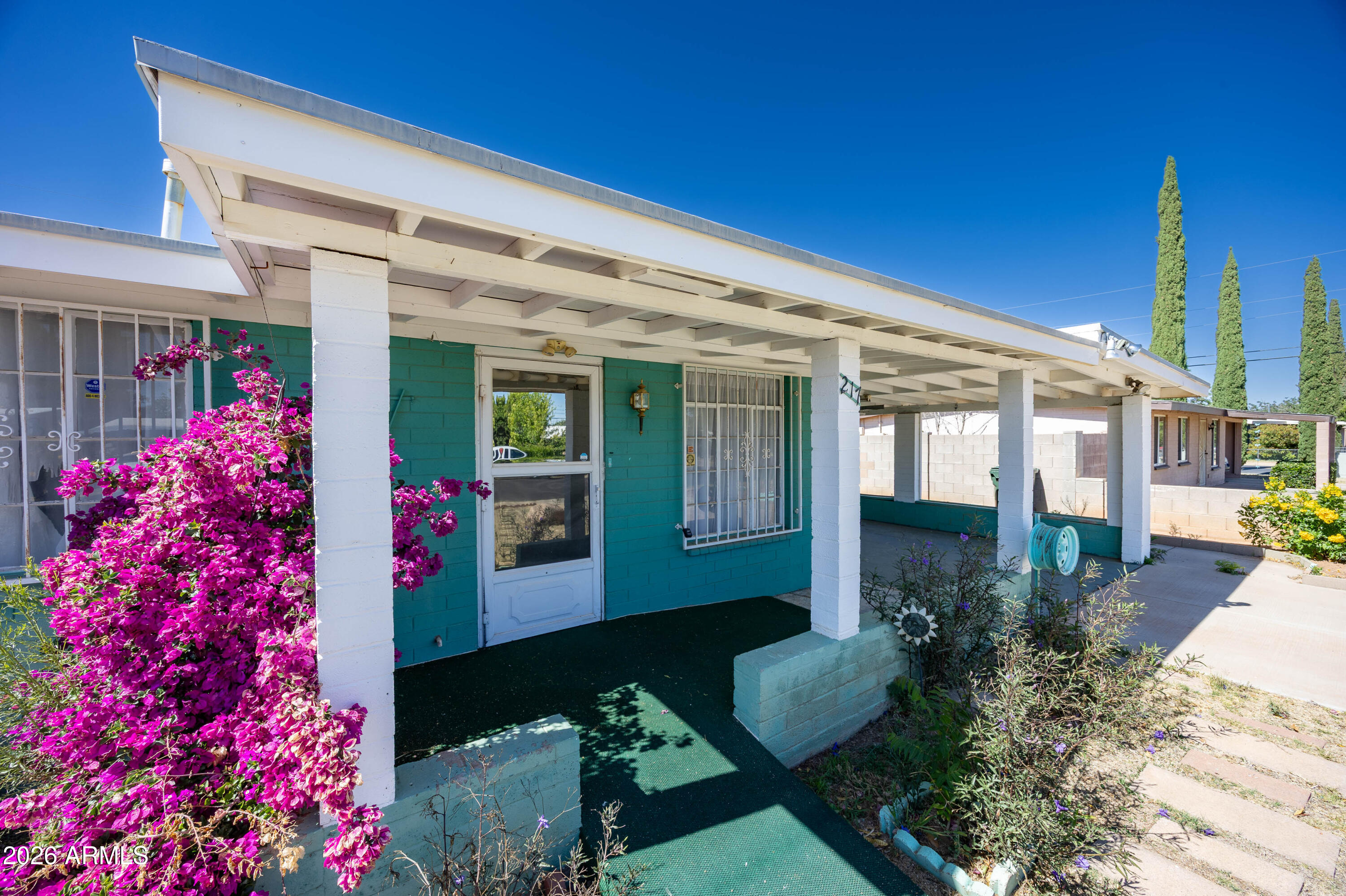 GARDEN CANYON 2 - Residential