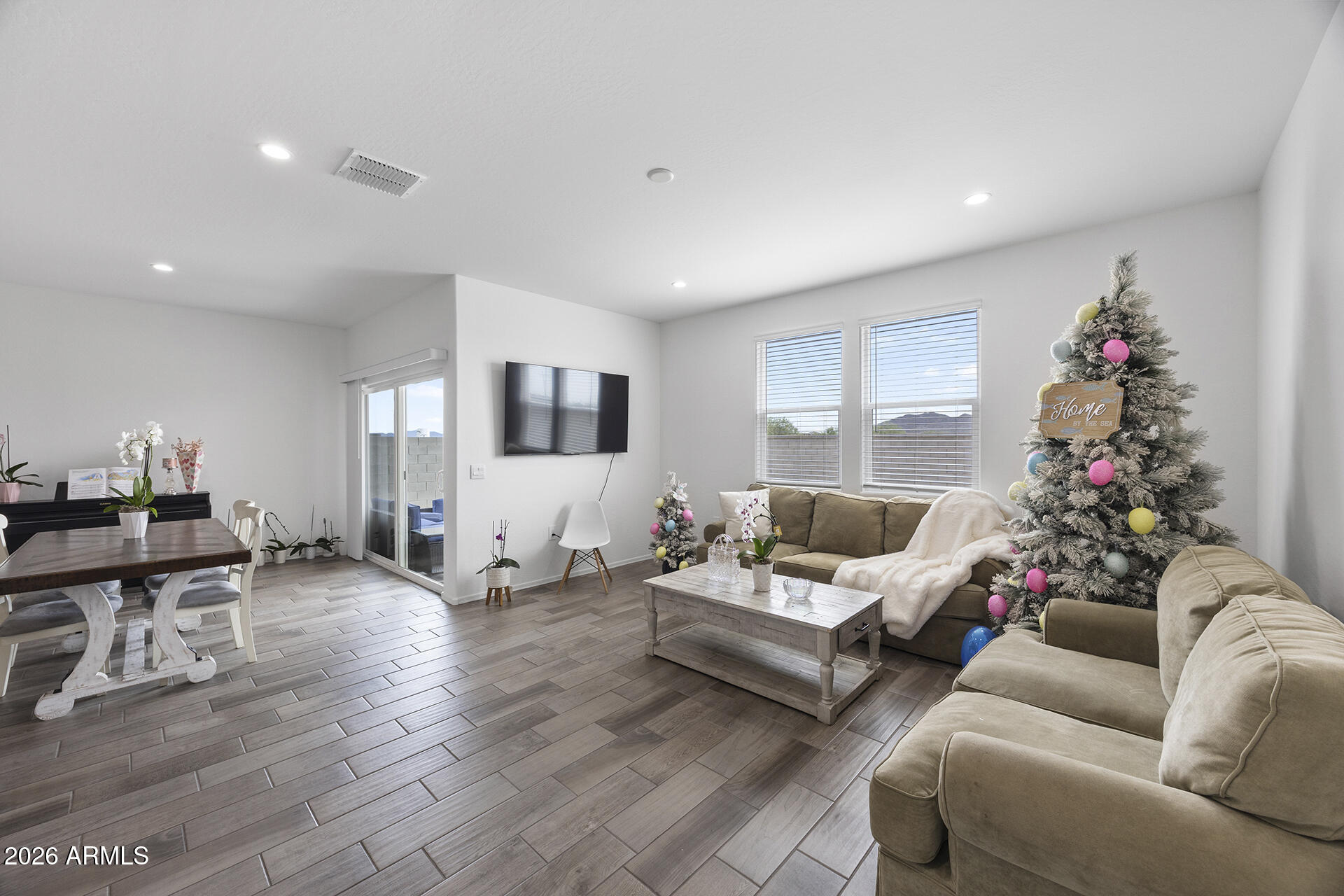 CARLTON COMMONS PHASE 1 - Residential