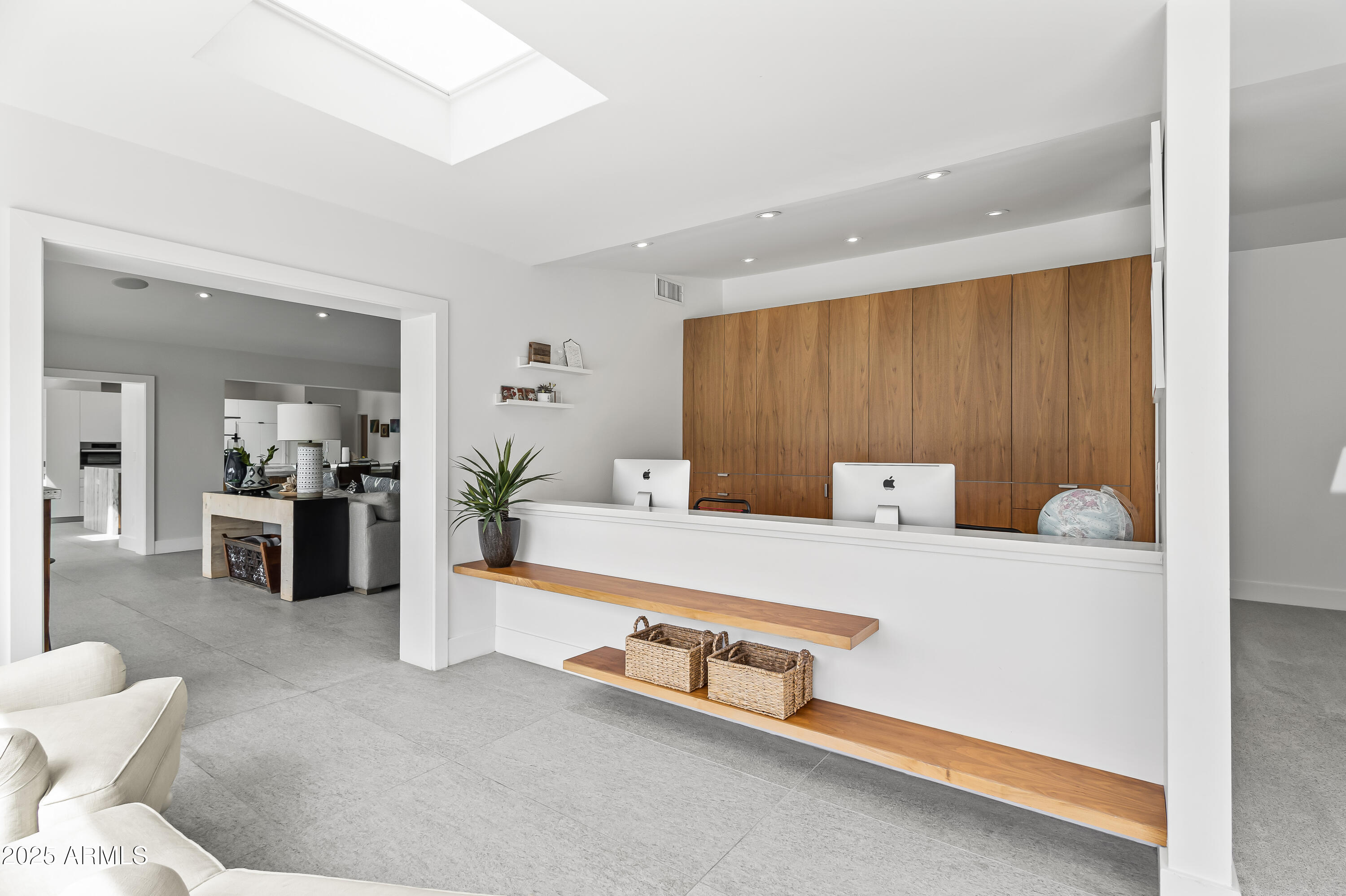 SAVOY ESTATES - Residential