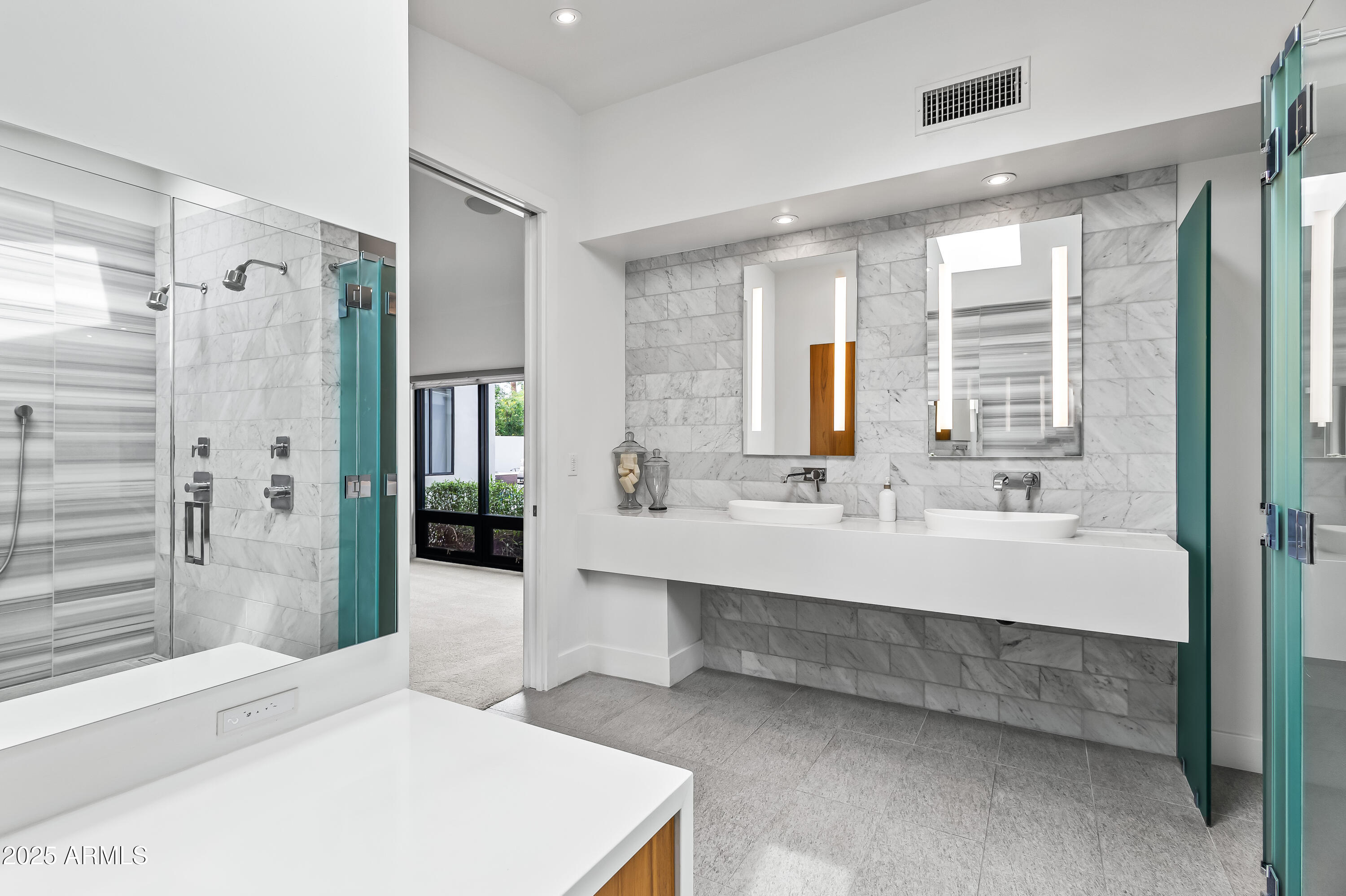SAVOY ESTATES - Residential