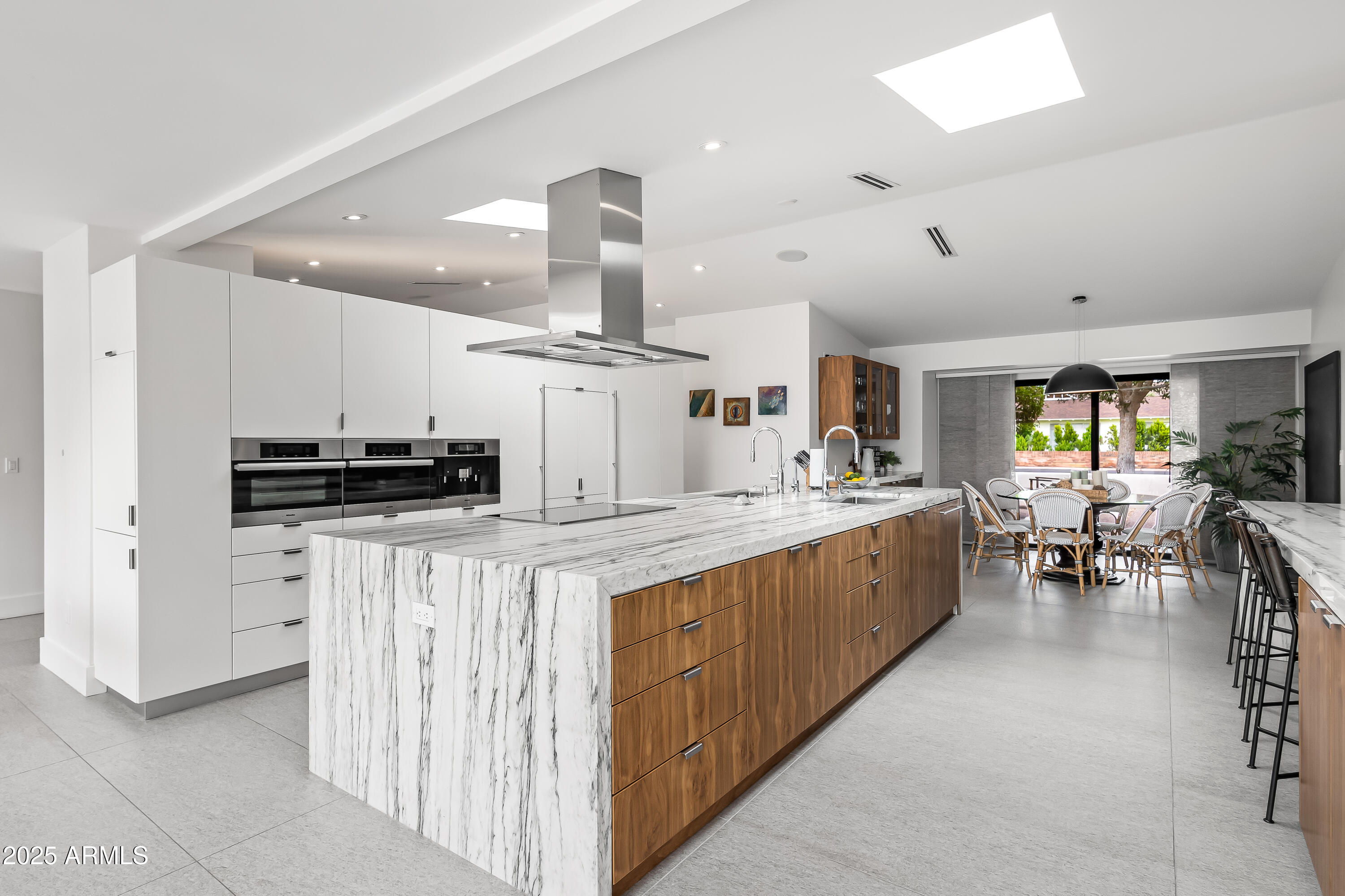 SAVOY ESTATES - Residential