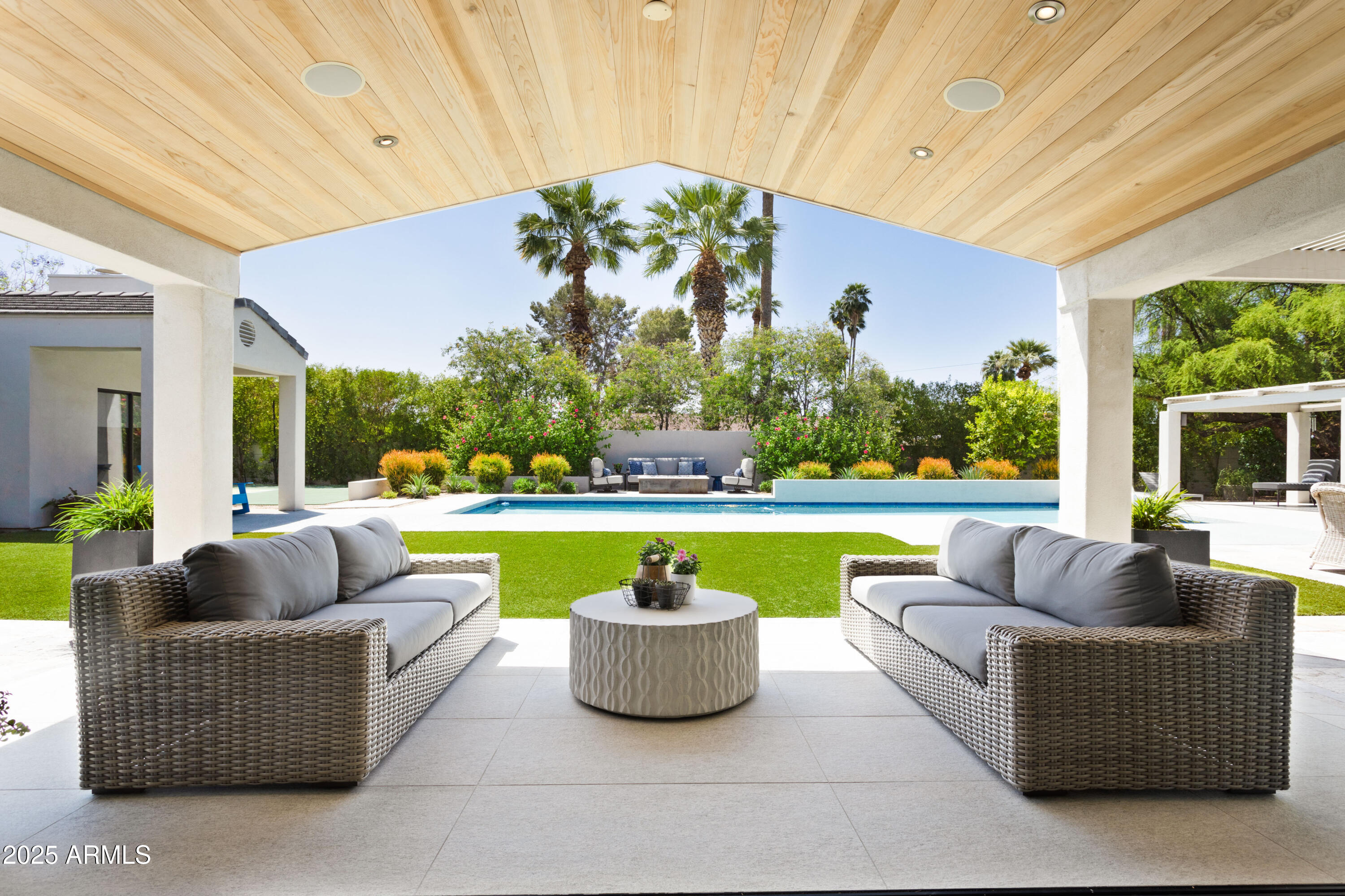 SAVOY ESTATES - Residential