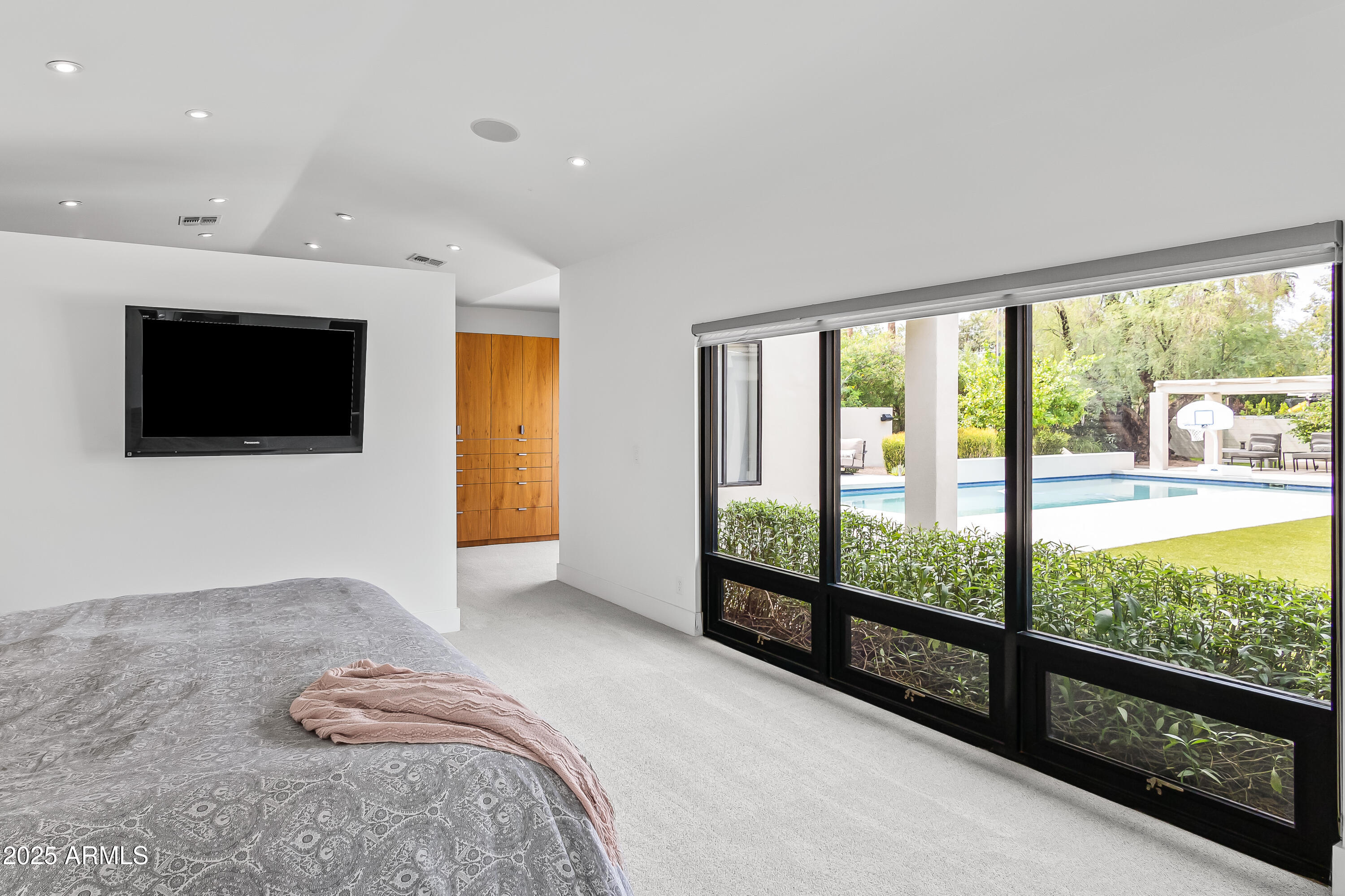 SAVOY ESTATES - Residential