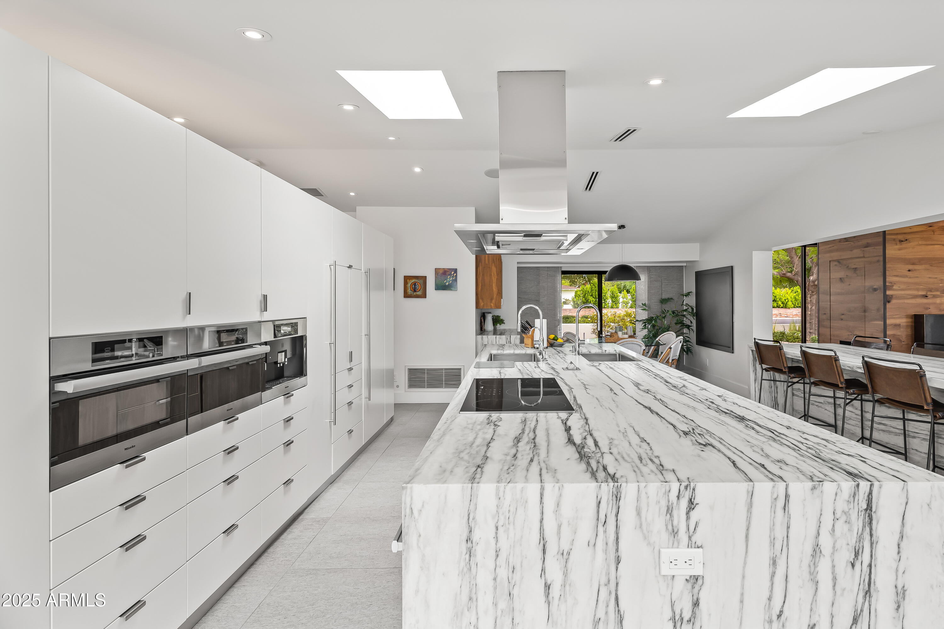 SAVOY ESTATES - Residential