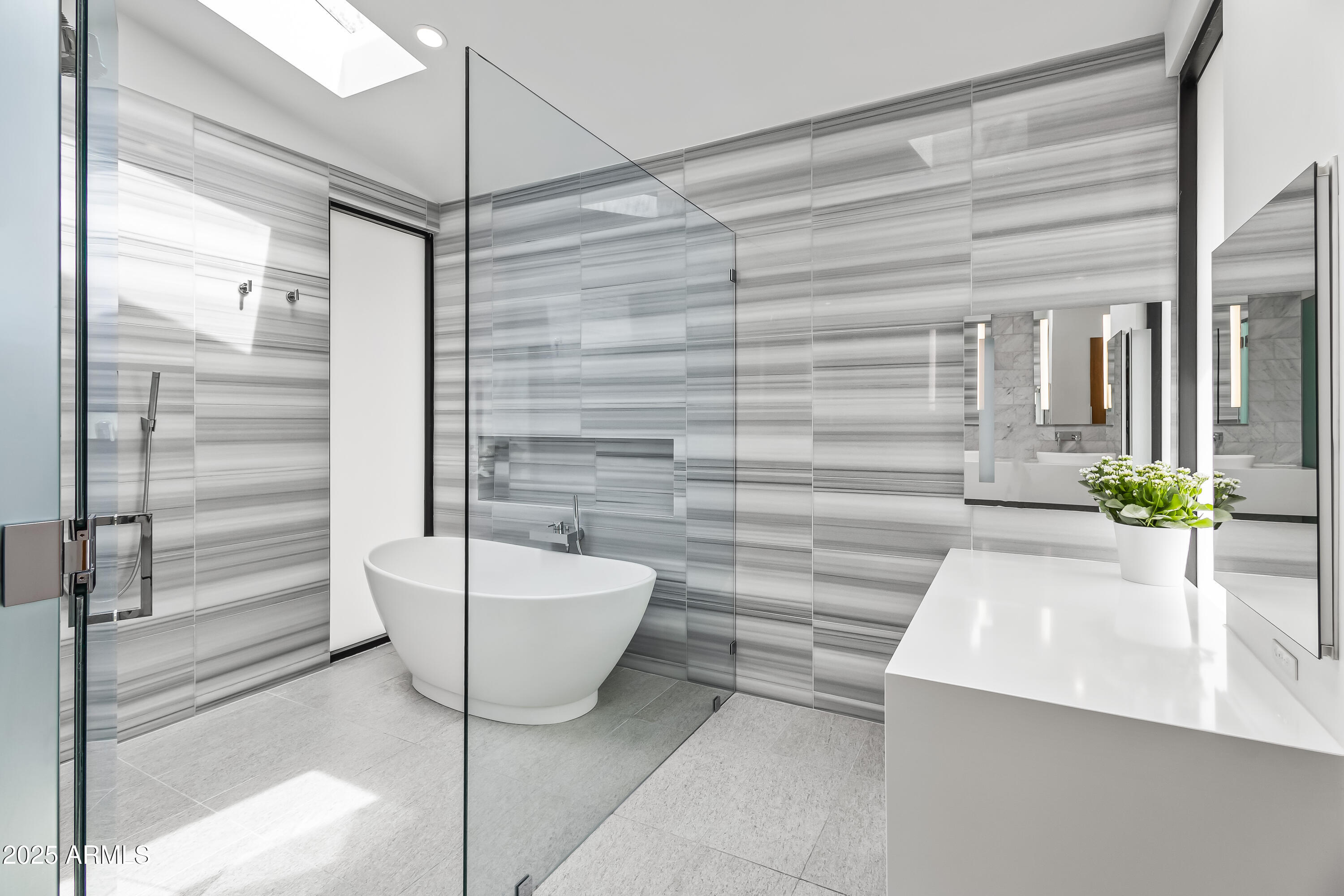 SAVOY ESTATES - Residential
