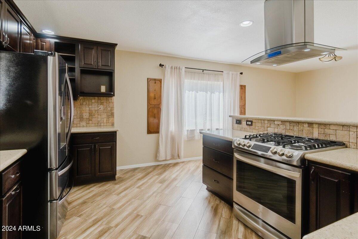 WHISPERING HILLS - Residential