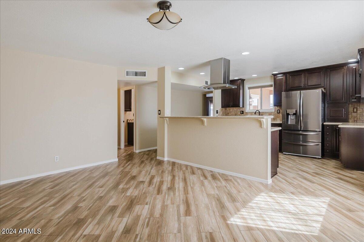 WHISPERING HILLS - Residential
