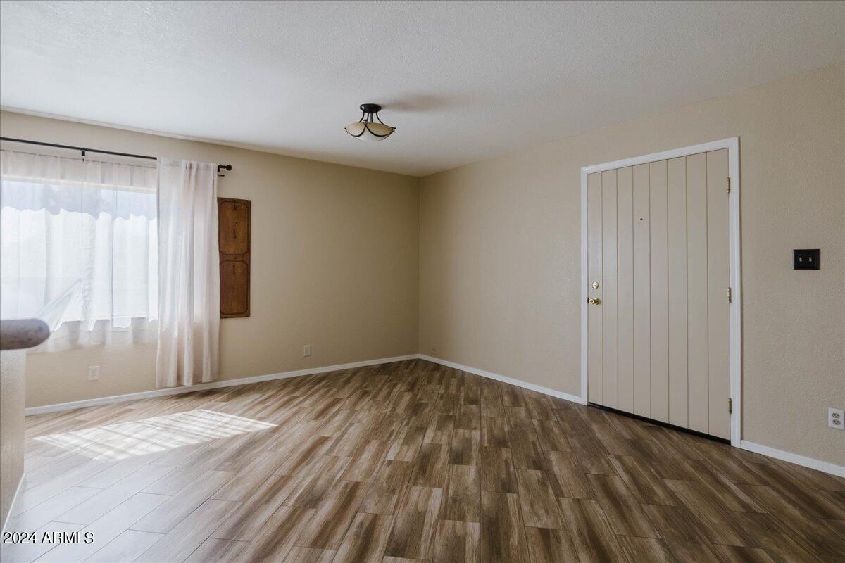 WHISPERING HILLS - Residential