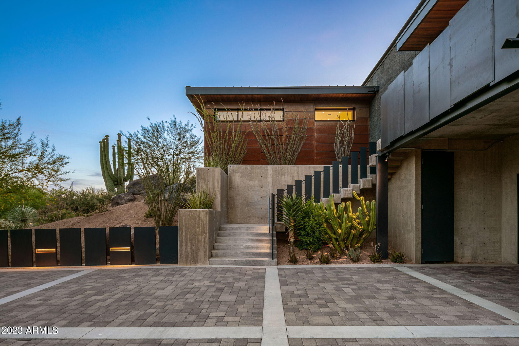 DESERT MOUNTAIN - Residential