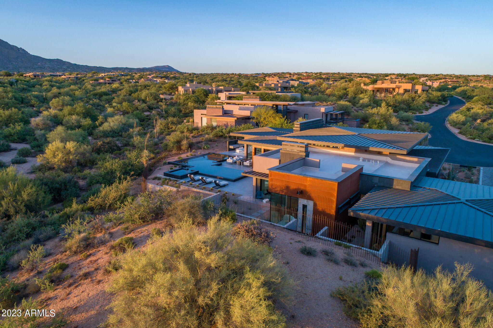 DESERT MOUNTAIN - Residential