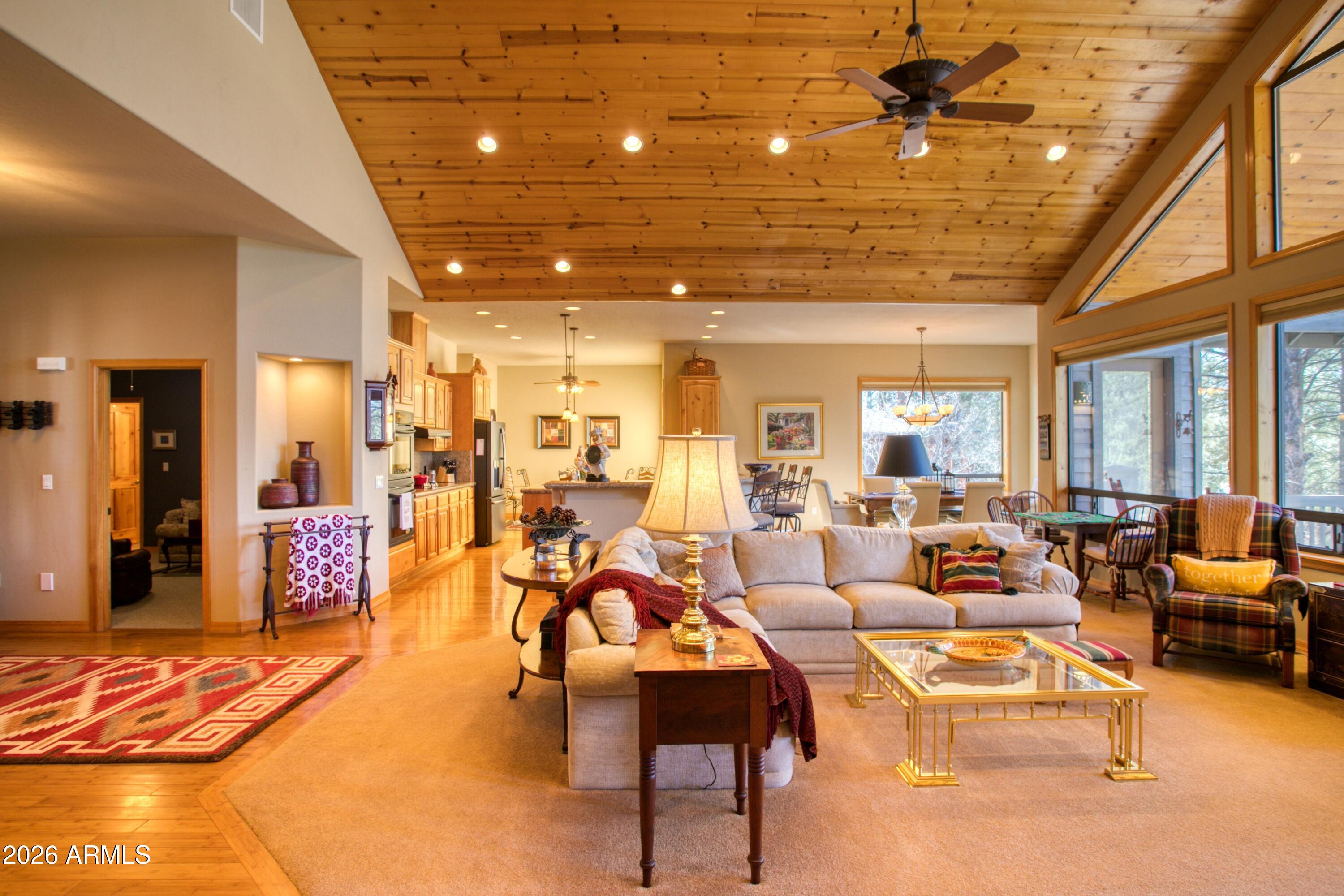 MOUNTAIN HOUSES AT TORREON - Residential