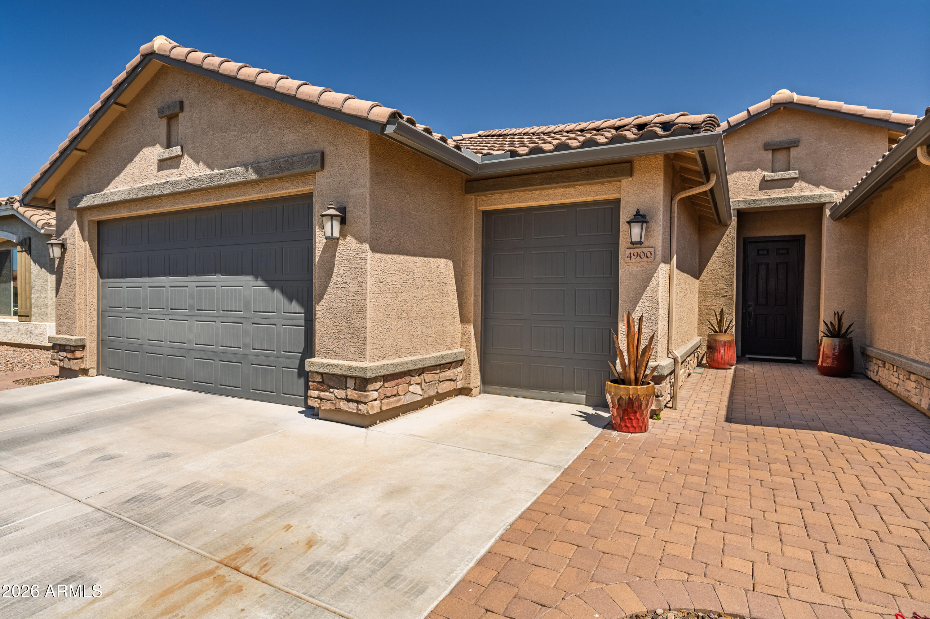 ROBSON RANCH - Residential