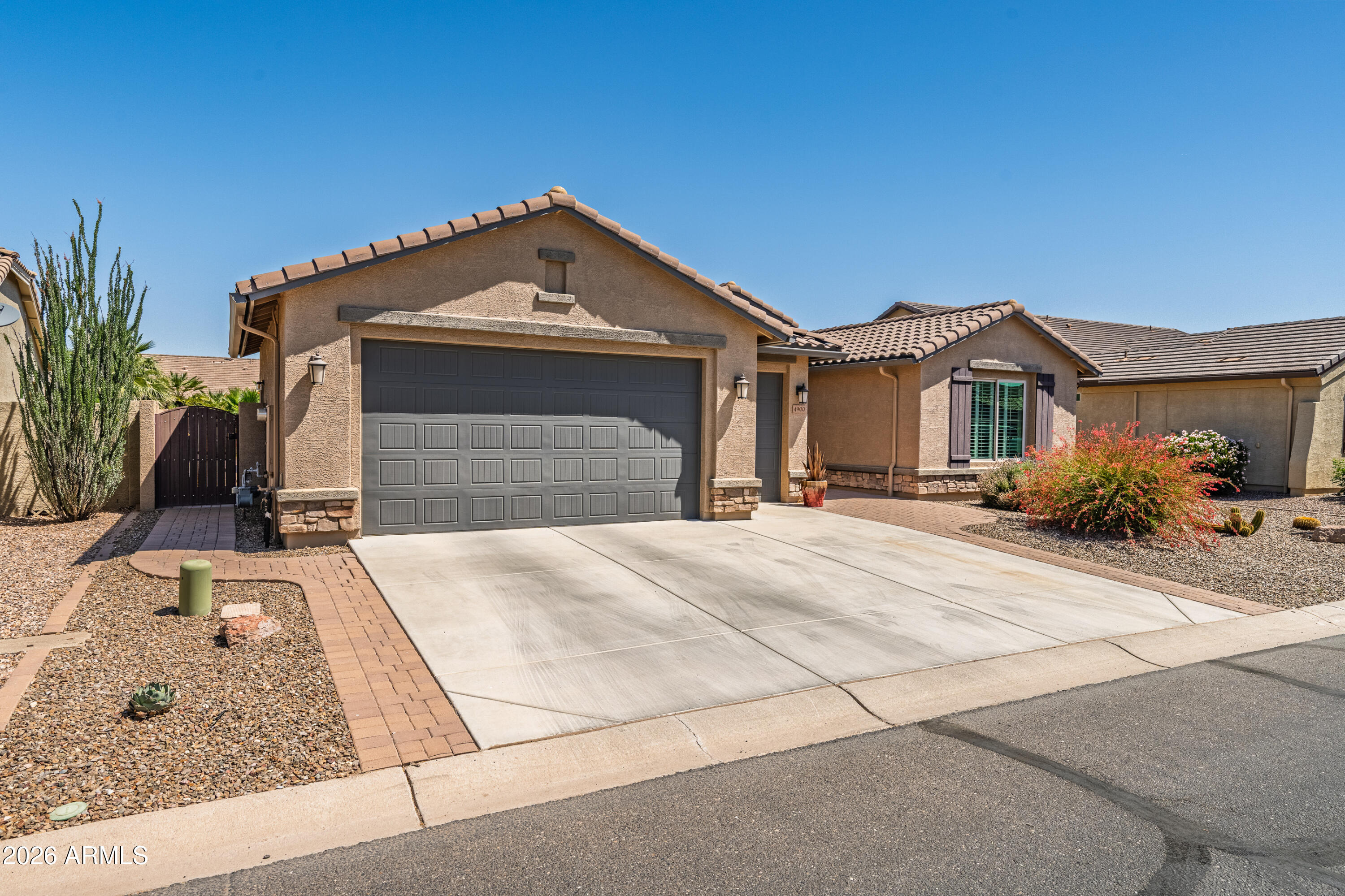 ROBSON RANCH - Residential