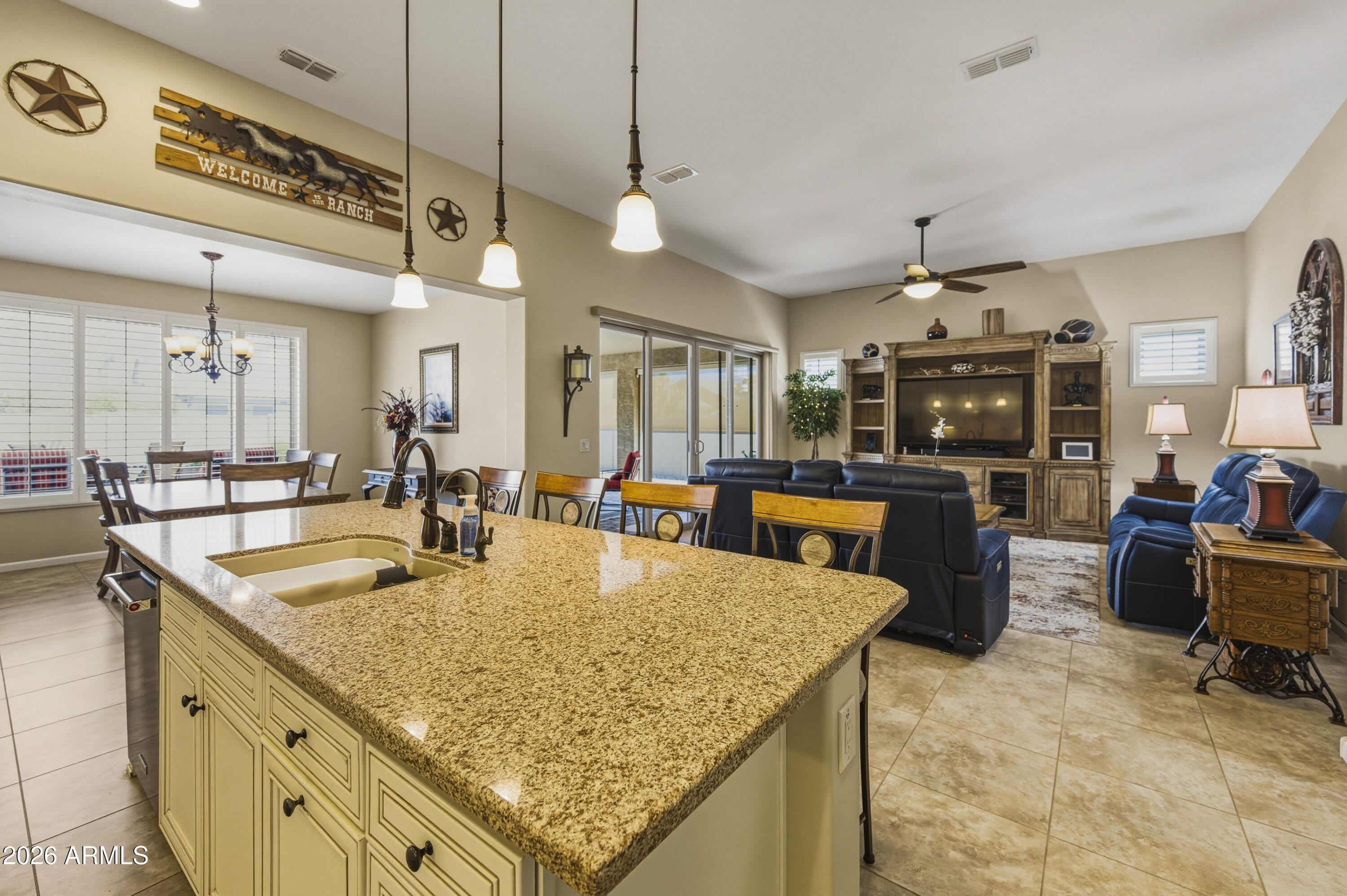 ROBSON RANCH - Residential