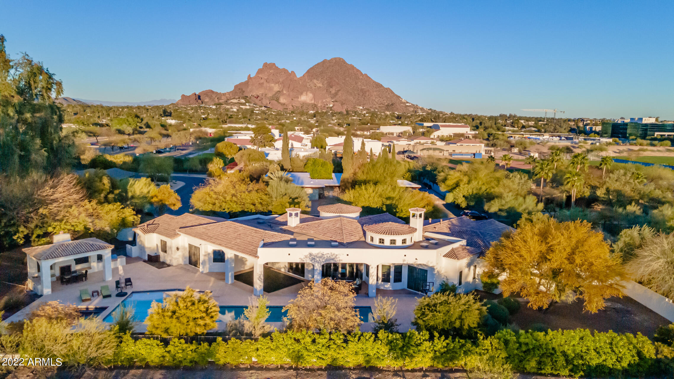 WHITE ESTATES AMD - Residential