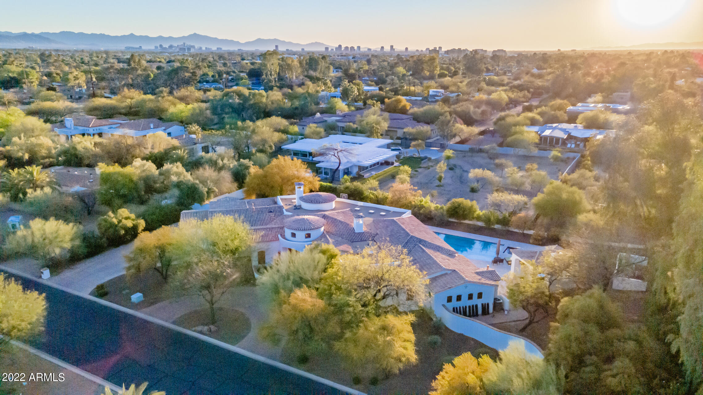 WHITE ESTATES AMD - Residential