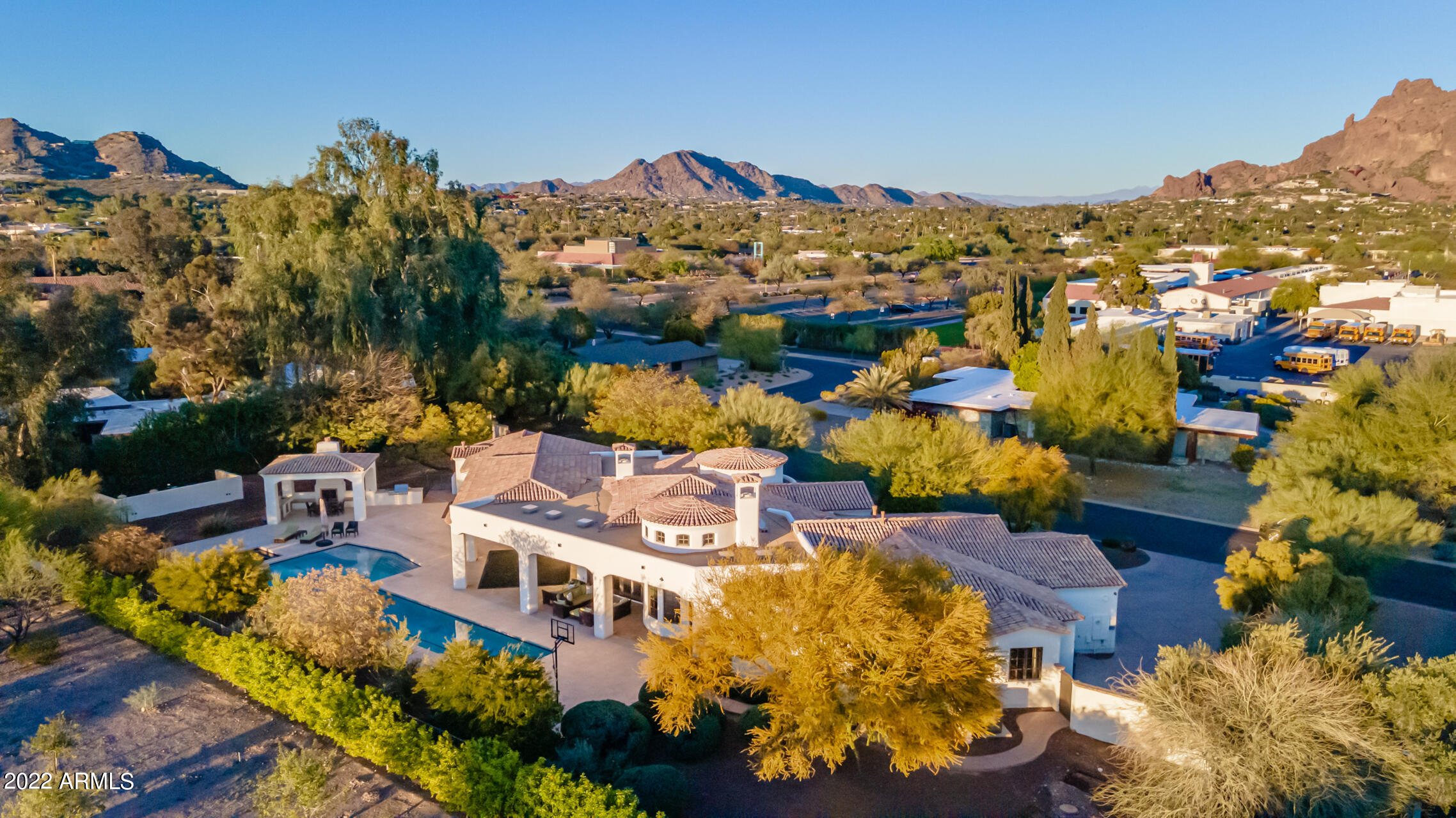 WHITE ESTATES AMD - Residential