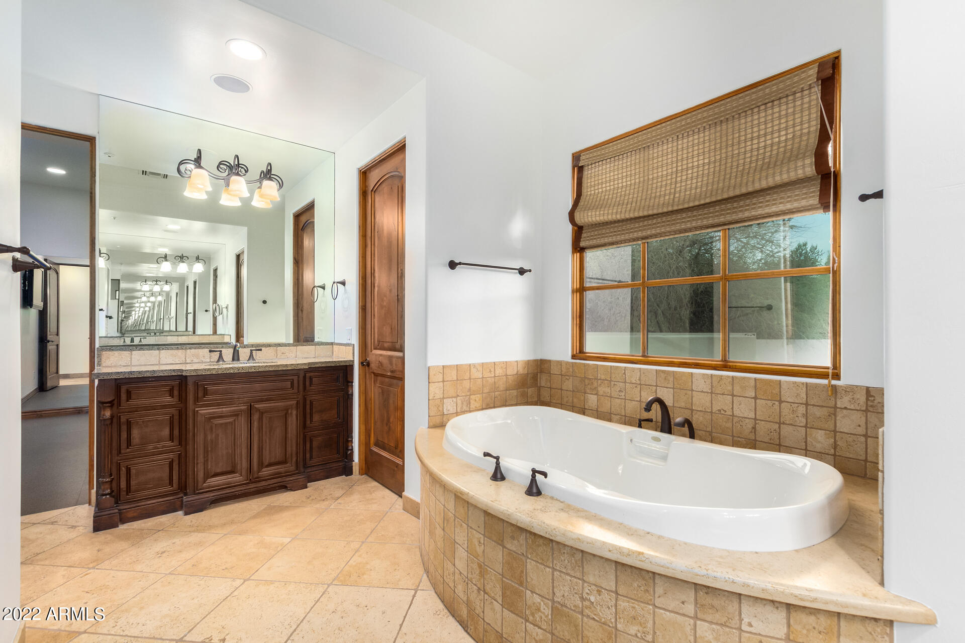 WHITE ESTATES AMD - Residential