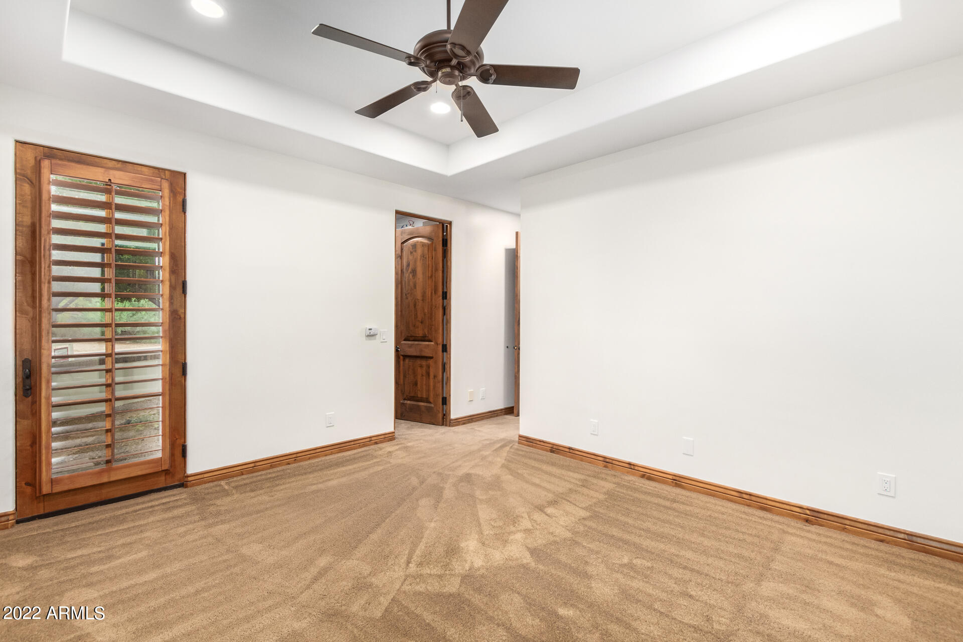 WHITE ESTATES AMD - Residential