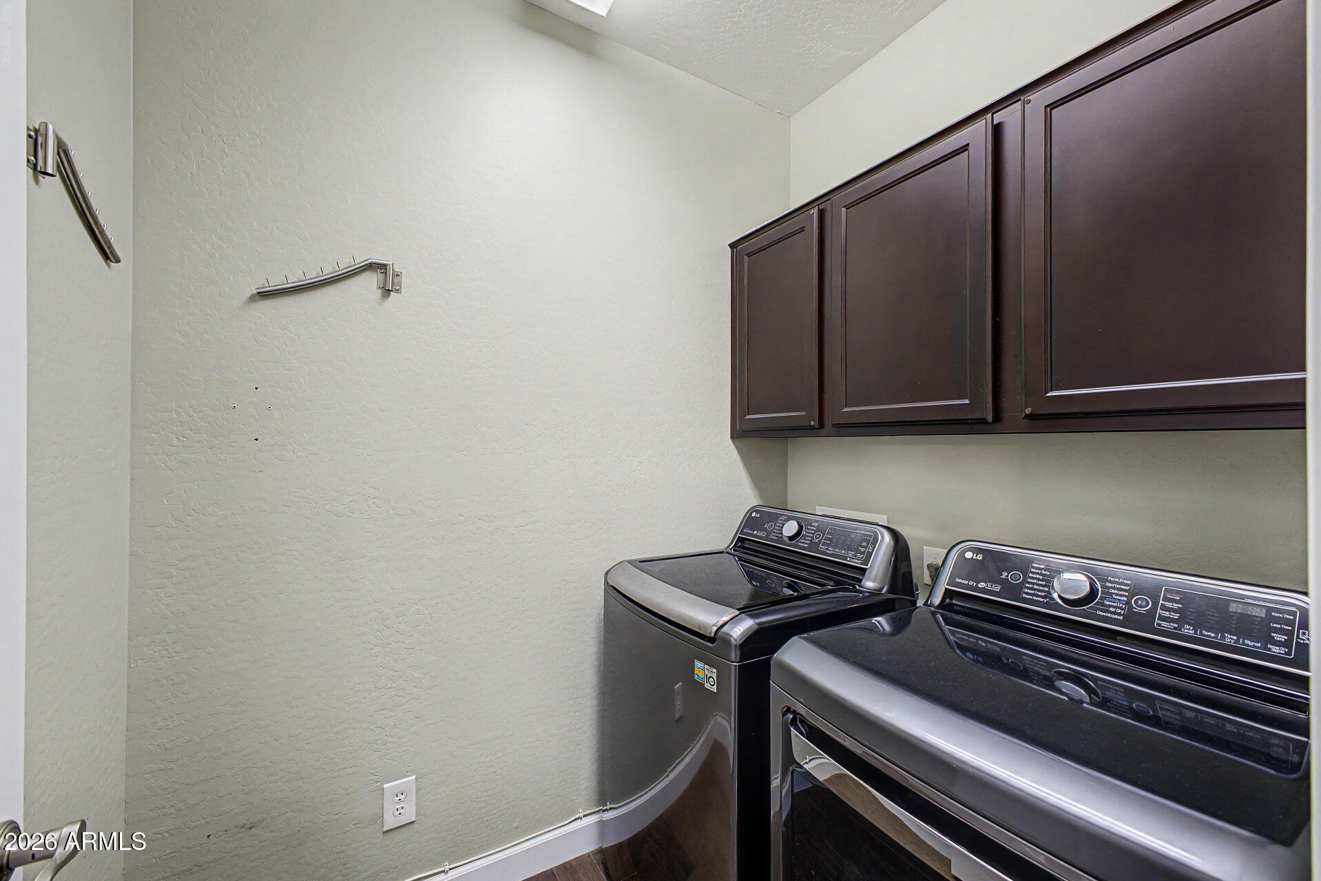 CROSSRIVER UNIT 5 - Residential