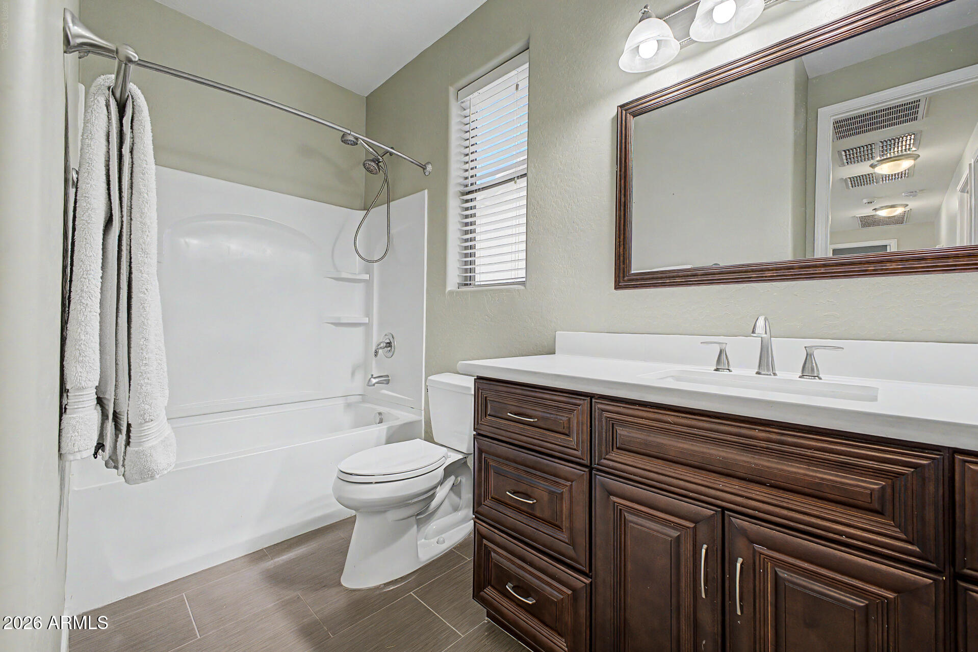 CROSSRIVER UNIT 5 - Residential