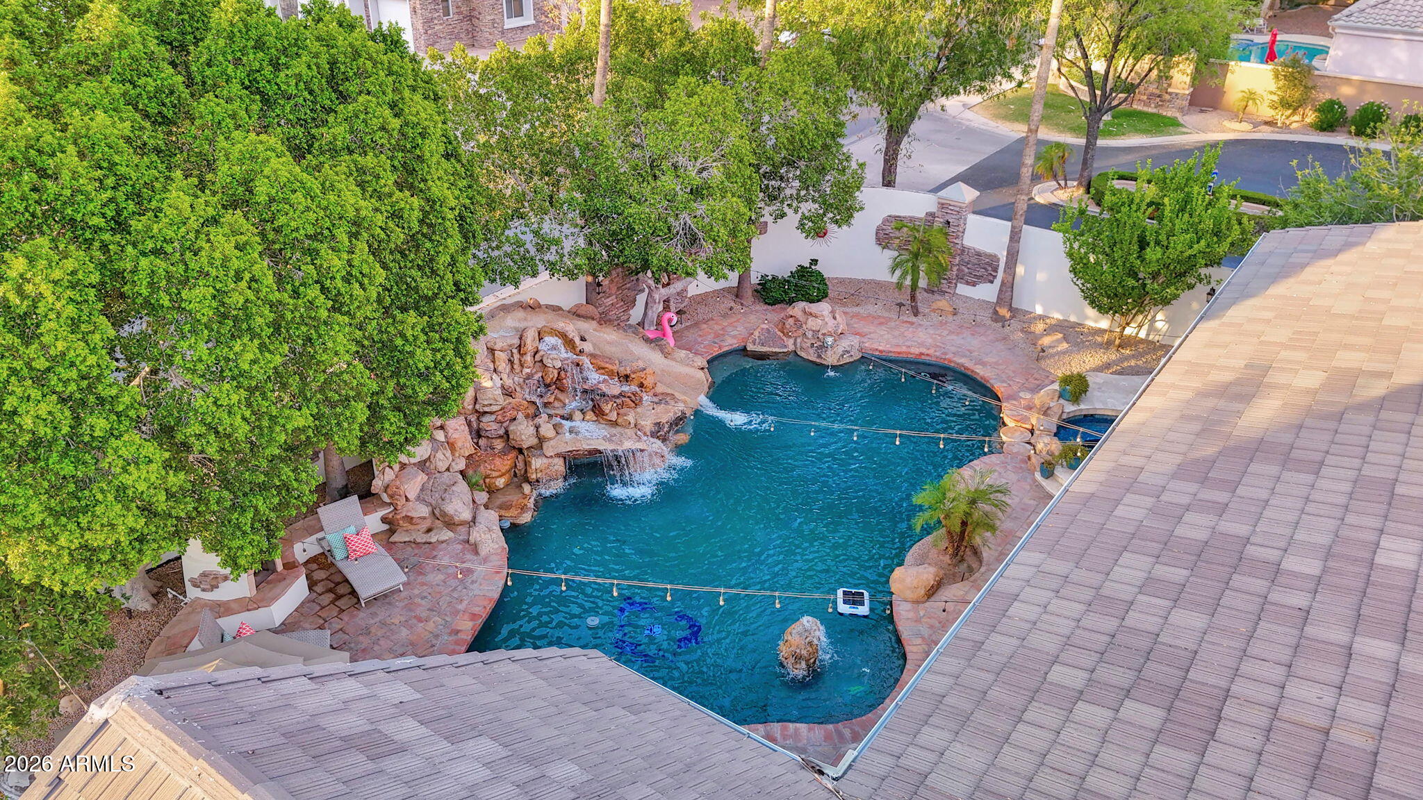HIDDEN GROVES - Residential