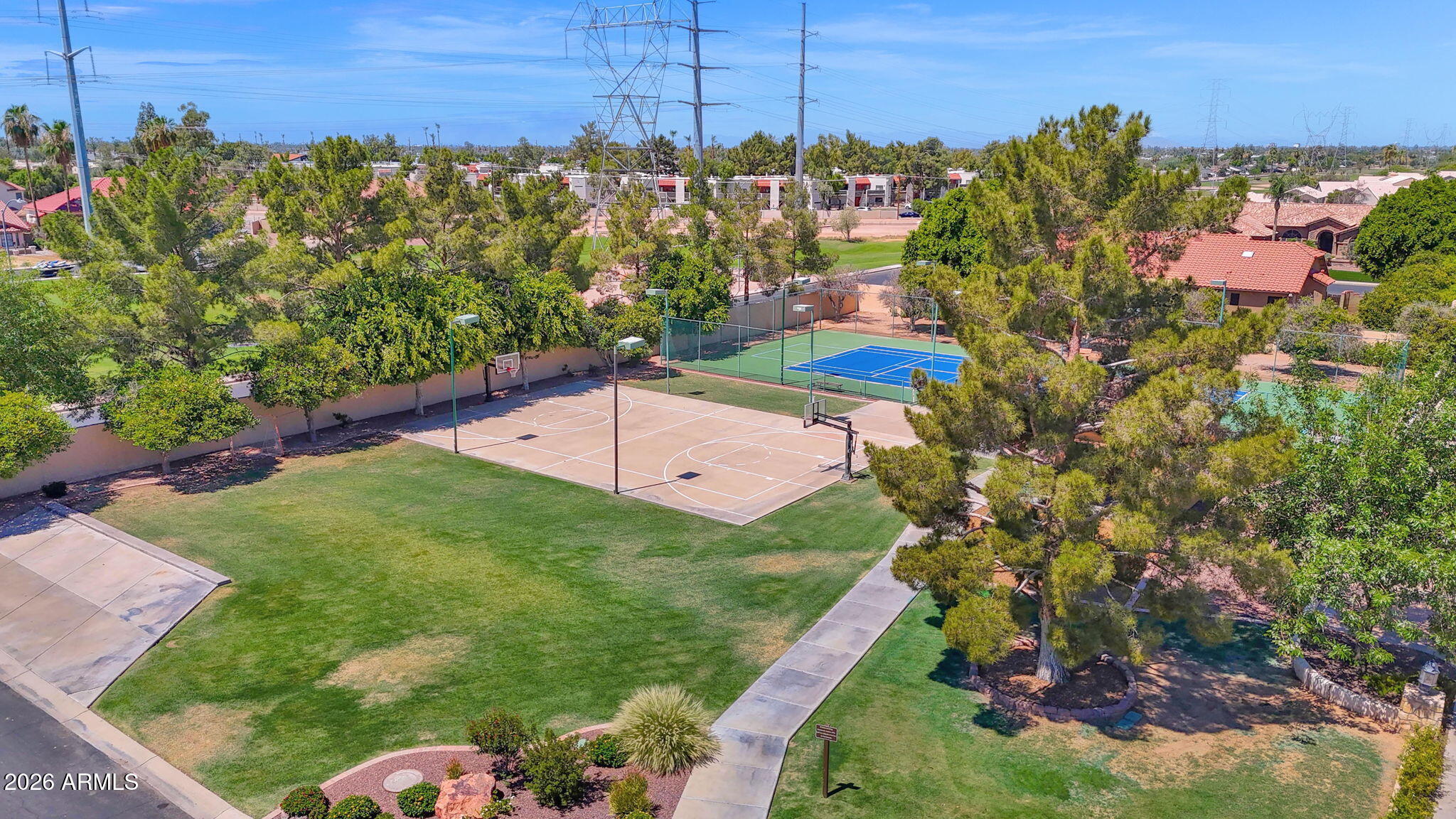 HIDDEN GROVES - Residential