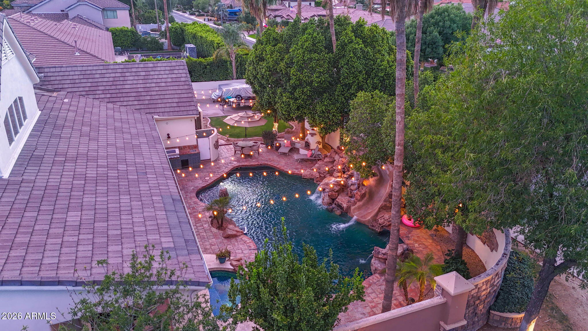 HIDDEN GROVES - Residential