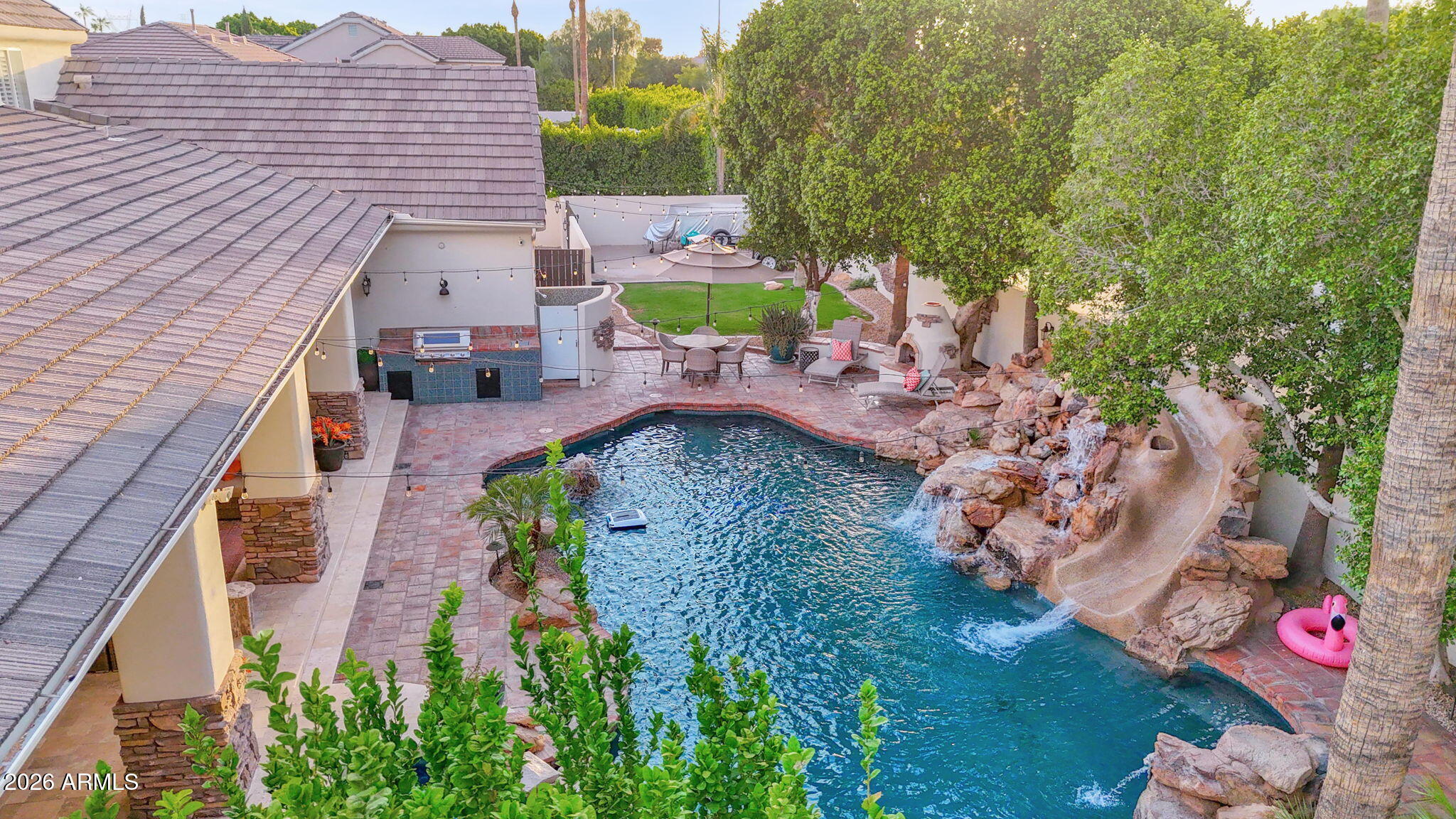 HIDDEN GROVES - Residential