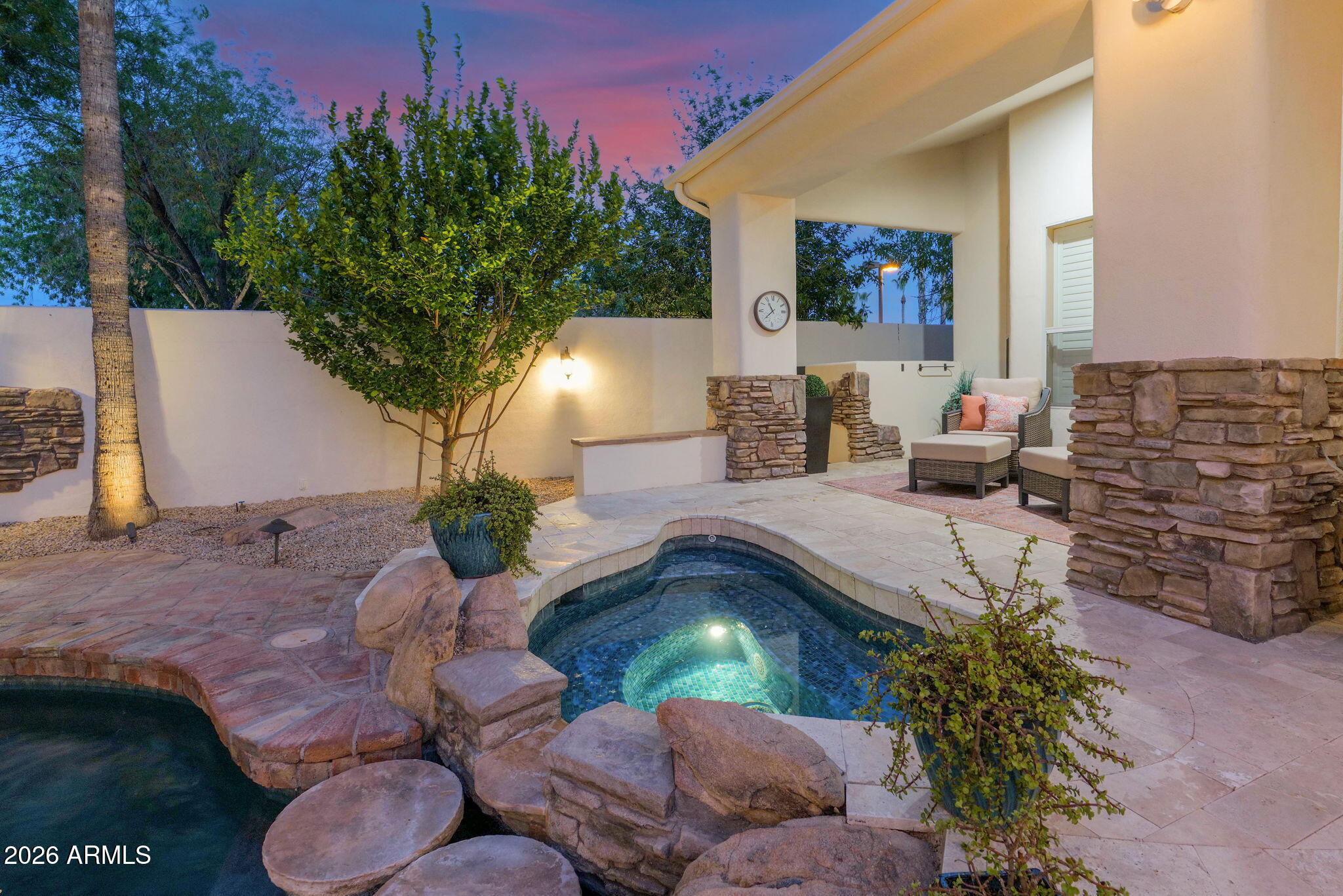 HIDDEN GROVES - Residential