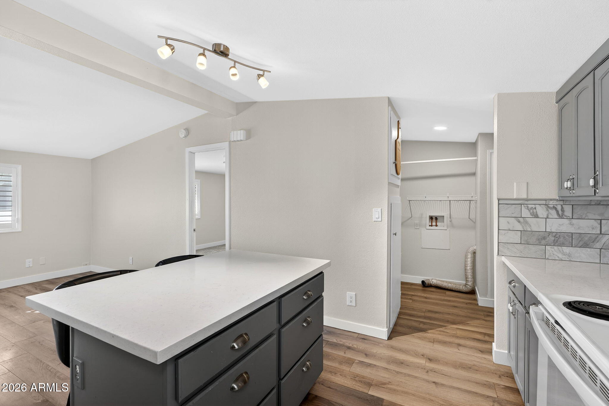 DESERT VISTA PLACE LOT 1-227 TR A-L - Residential