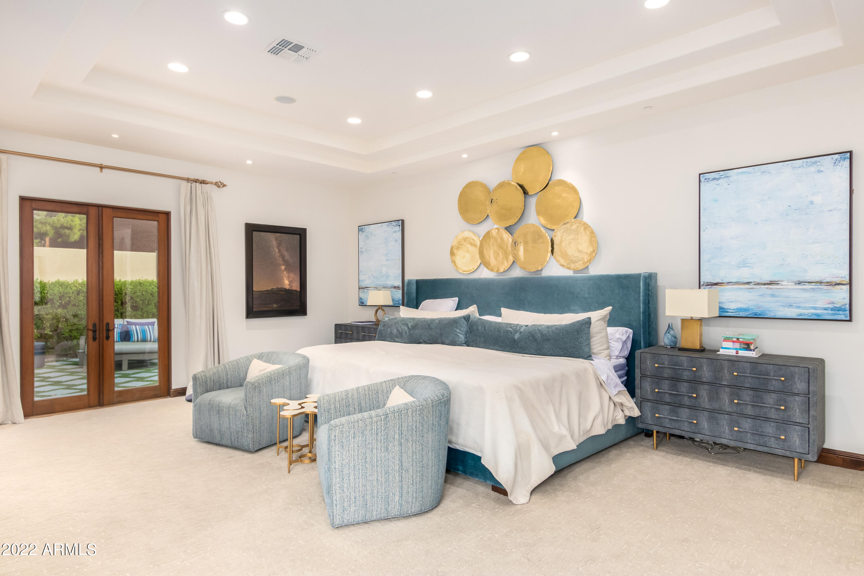 ROYAL TERRACE AMD - Residential