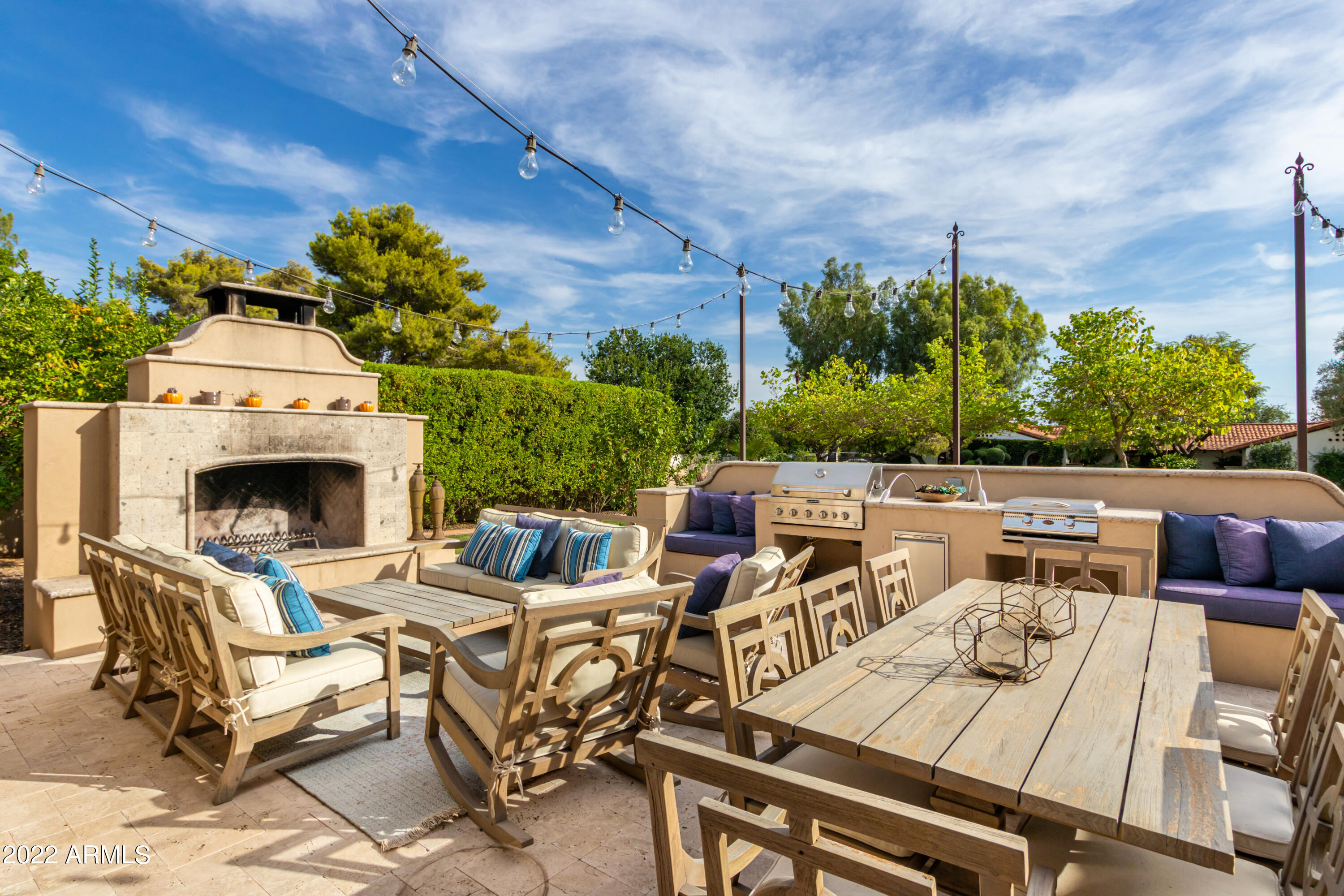ROYAL TERRACE AMD - Residential