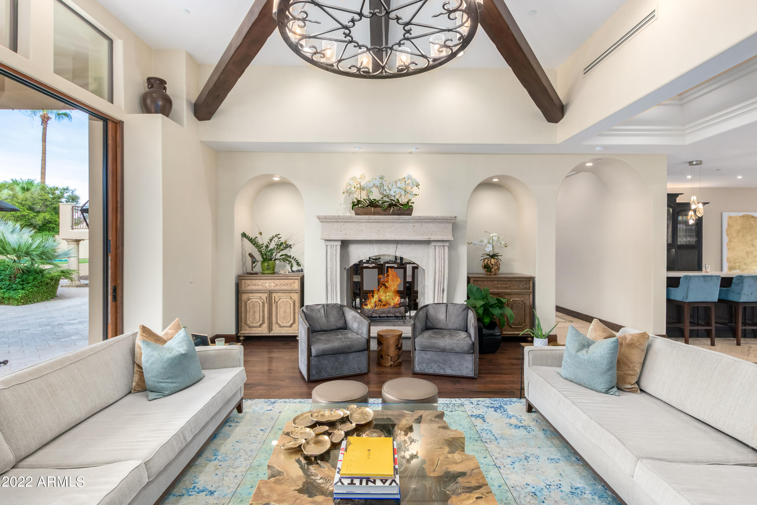 ROYAL TERRACE AMD - Residential
