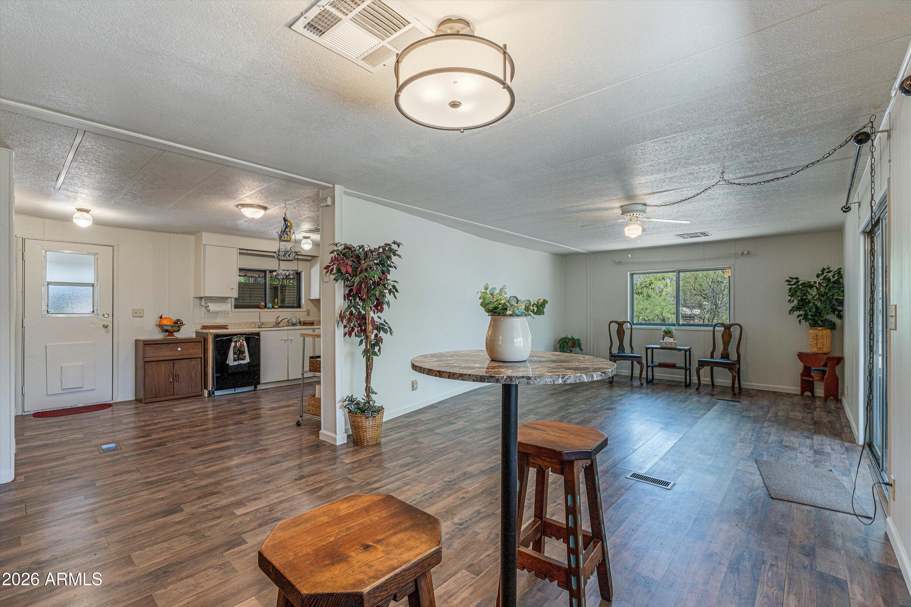 MESCAL LAKES 2 - Residential