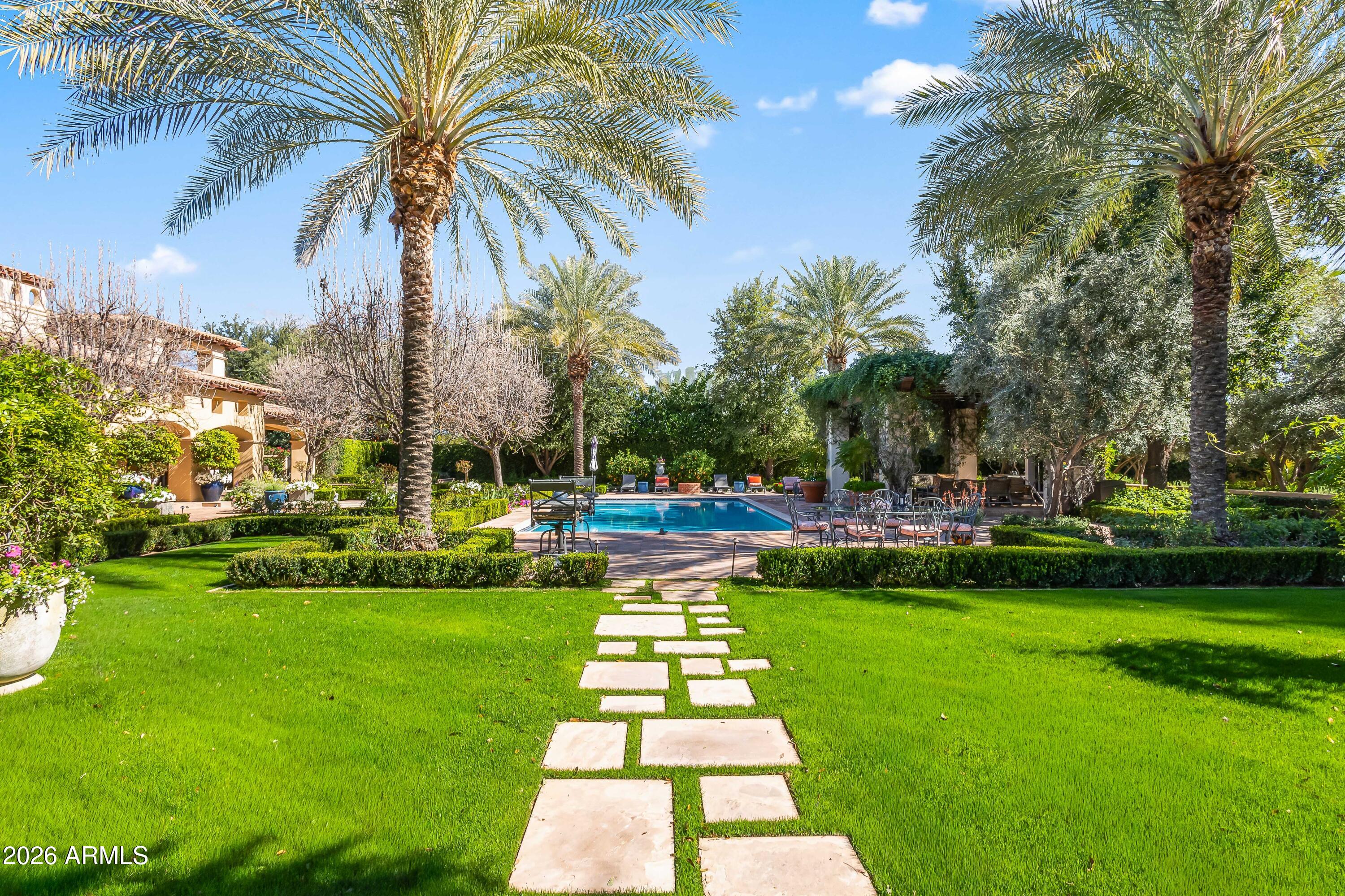 SQUAW PEAK ESTATES TR 1-4 - Residential