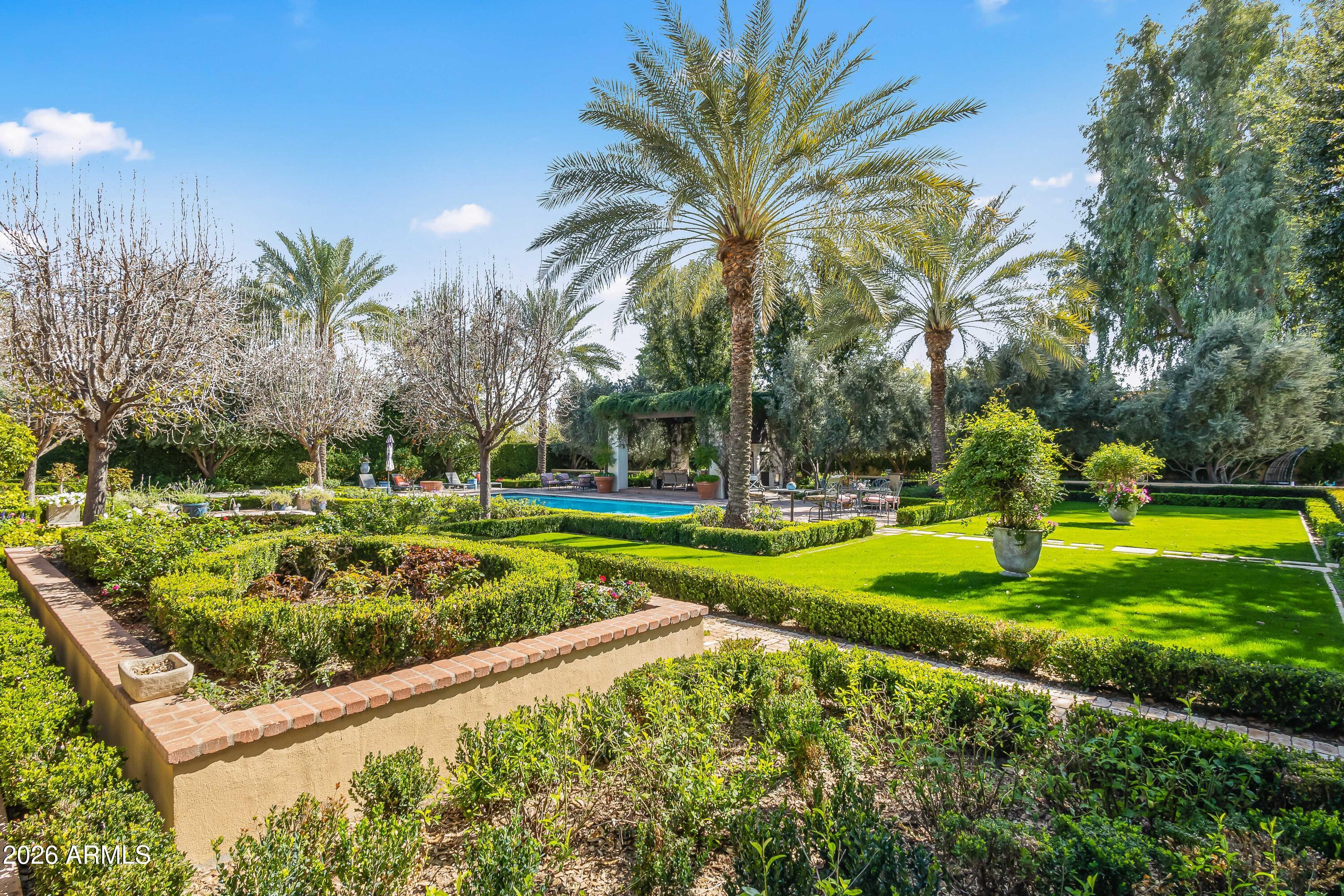 SQUAW PEAK ESTATES TR 1-4 - Residential