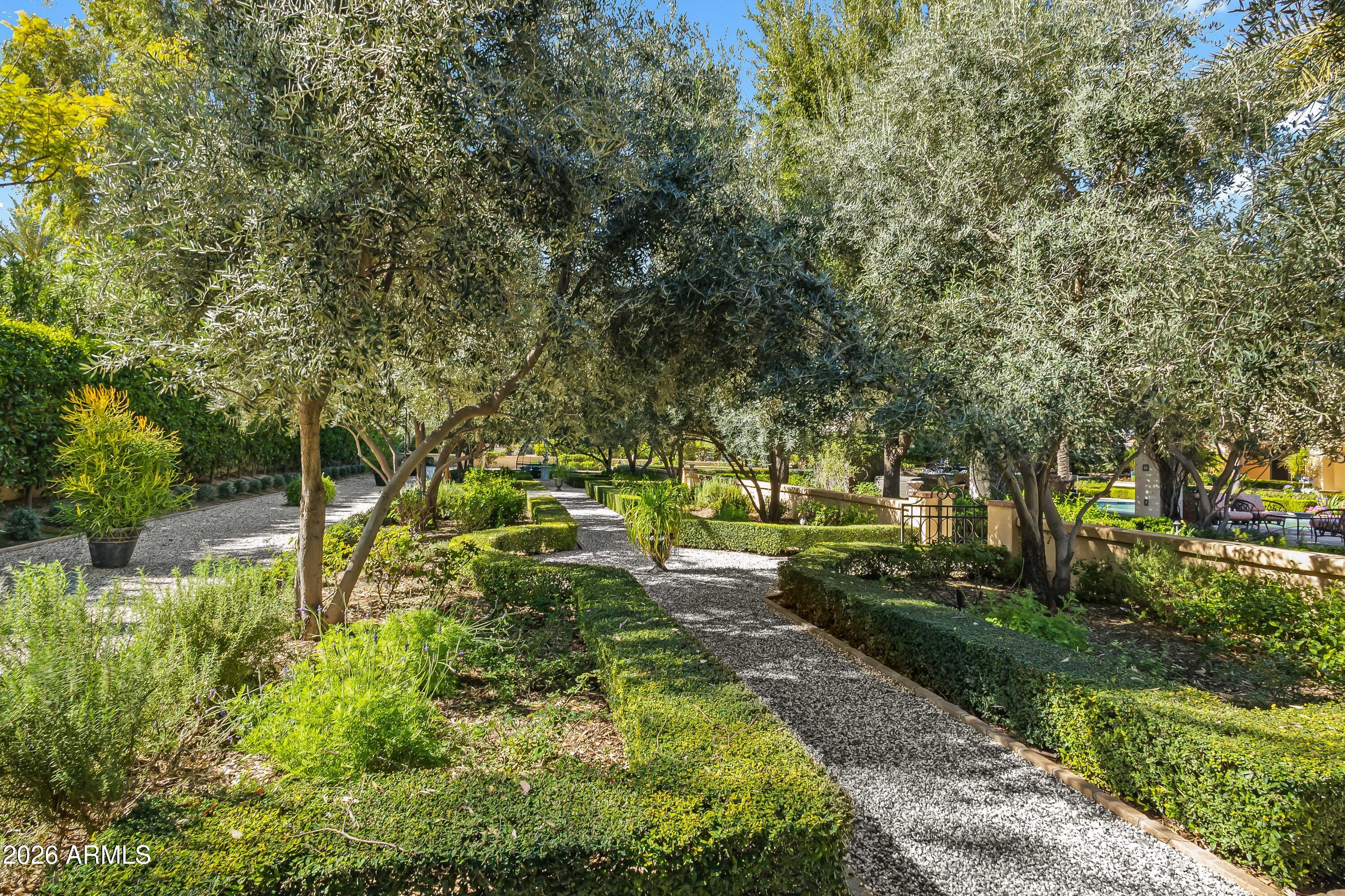 SQUAW PEAK ESTATES TR 1-4 - Residential