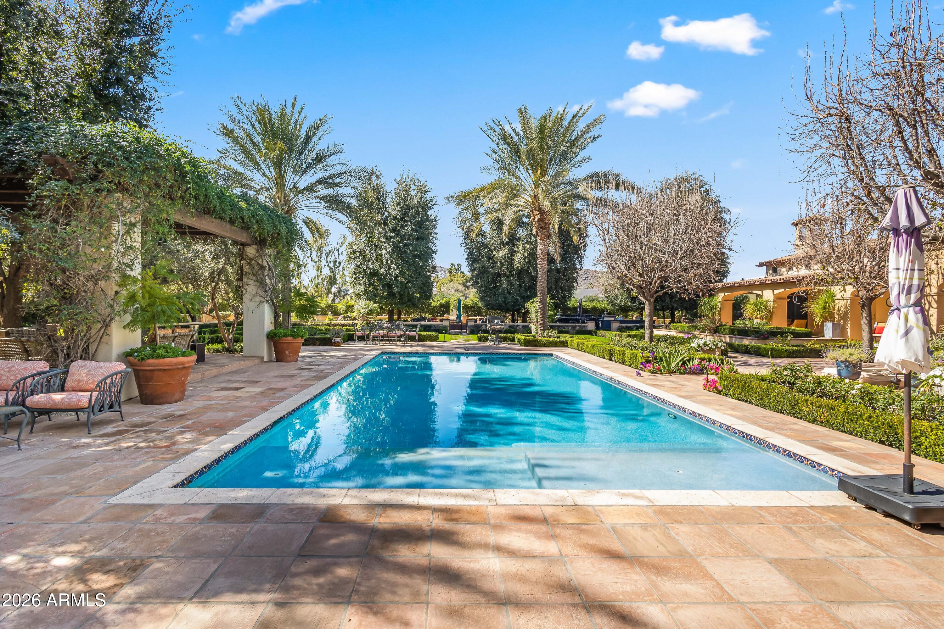 SQUAW PEAK ESTATES TR 1-4 - Residential