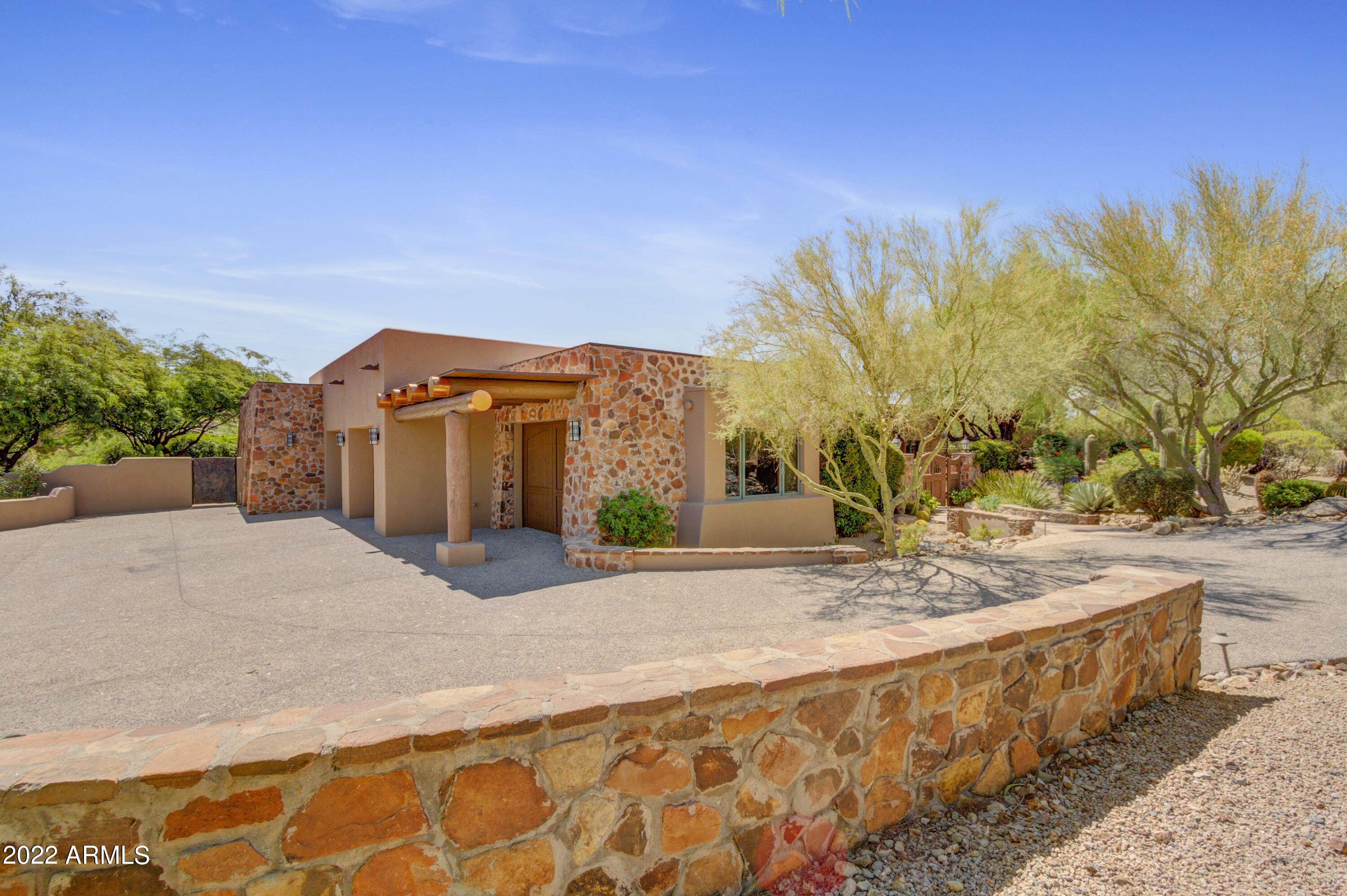 ESTANCIA - Residential