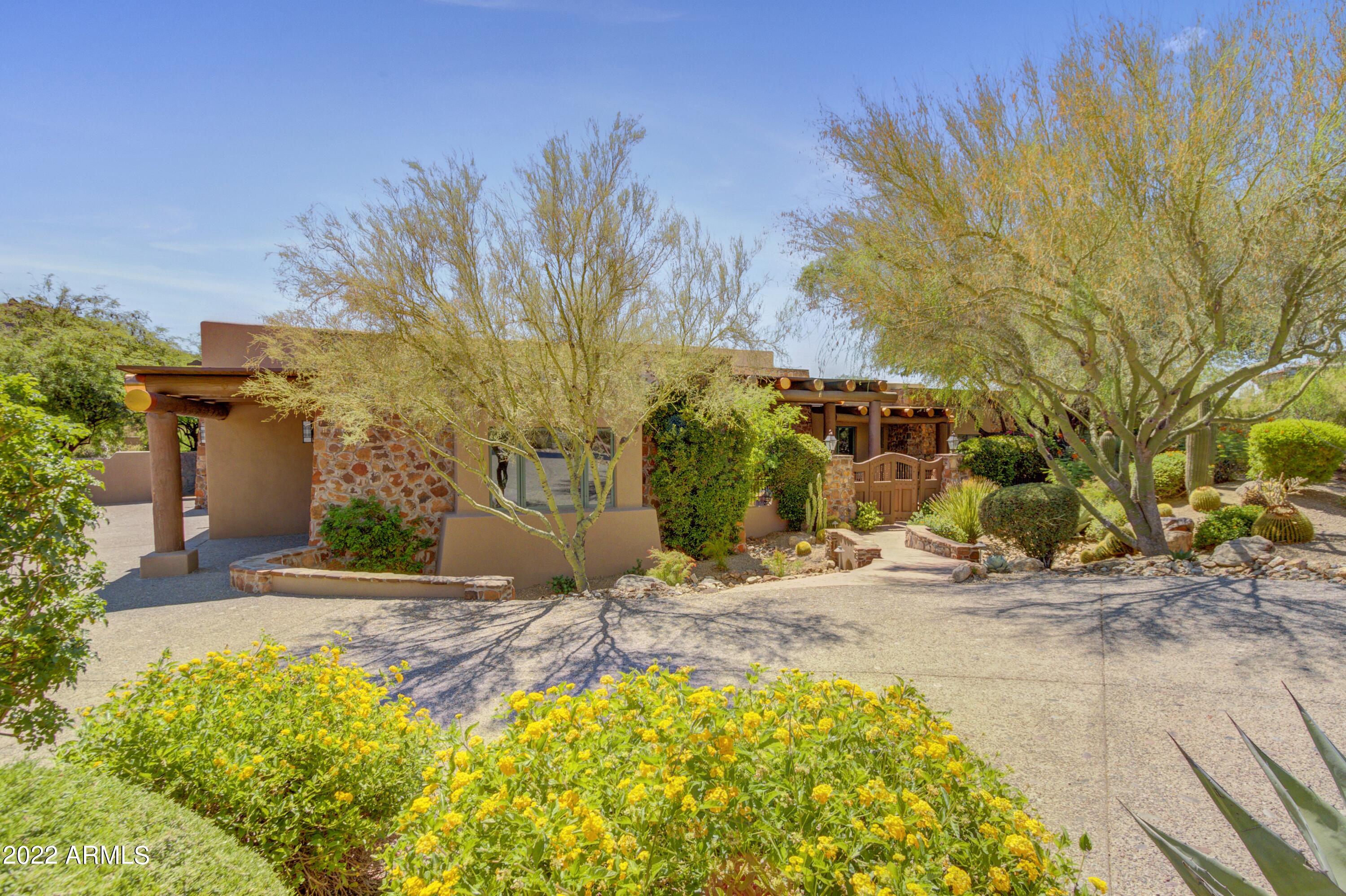 ESTANCIA - Residential
