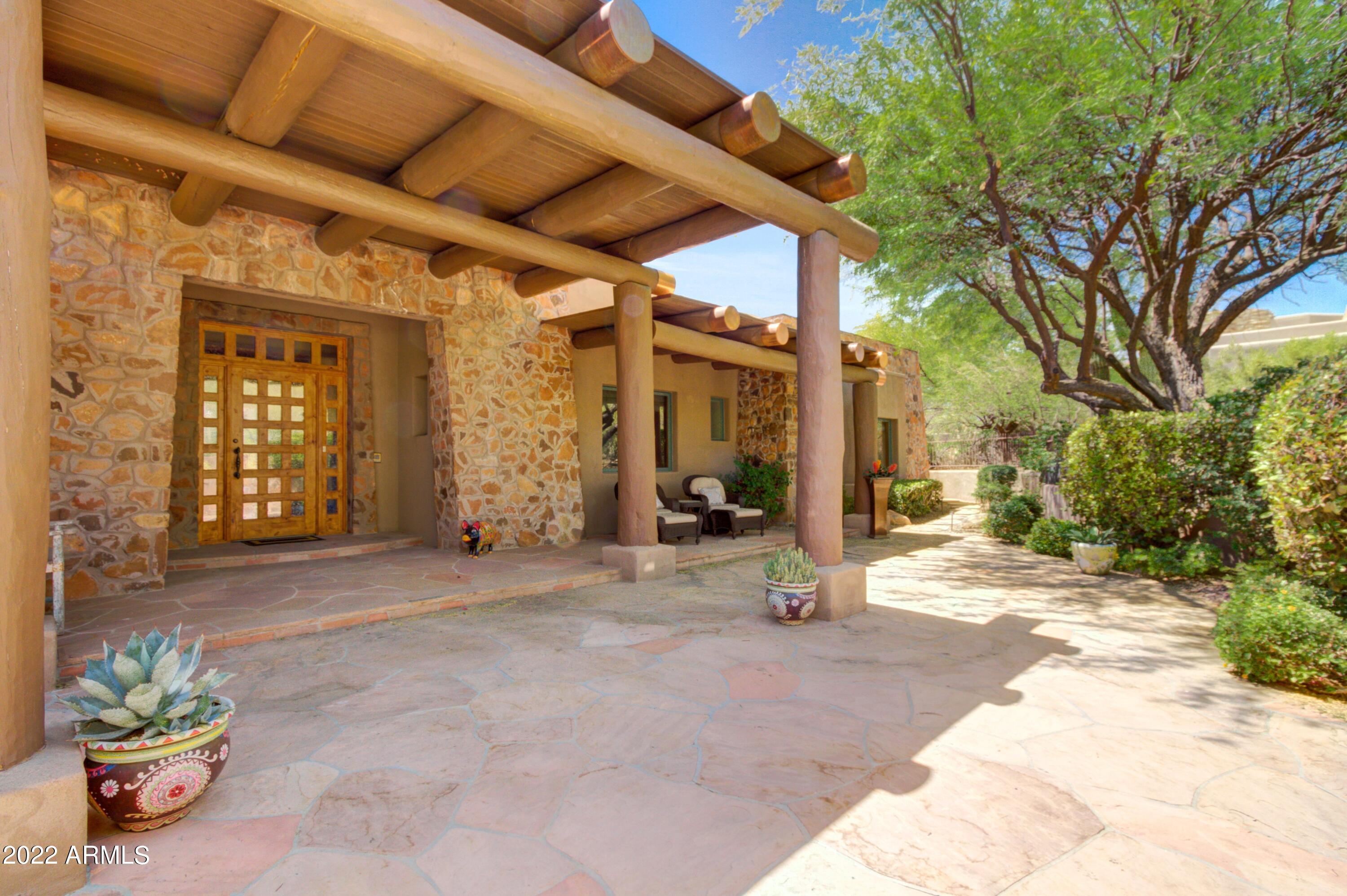 ESTANCIA - Residential