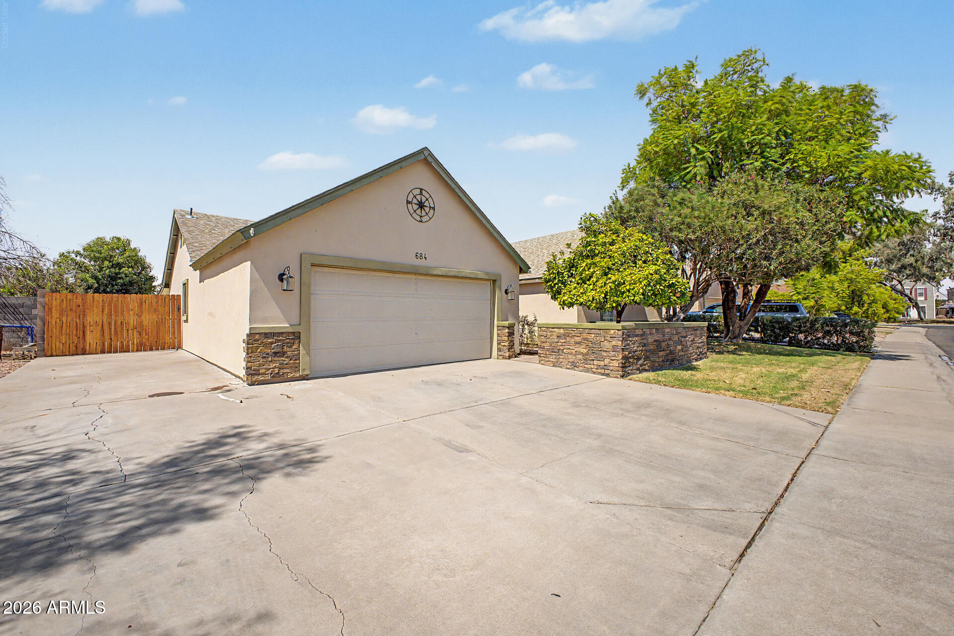STONEGATE CROSSING - Residential