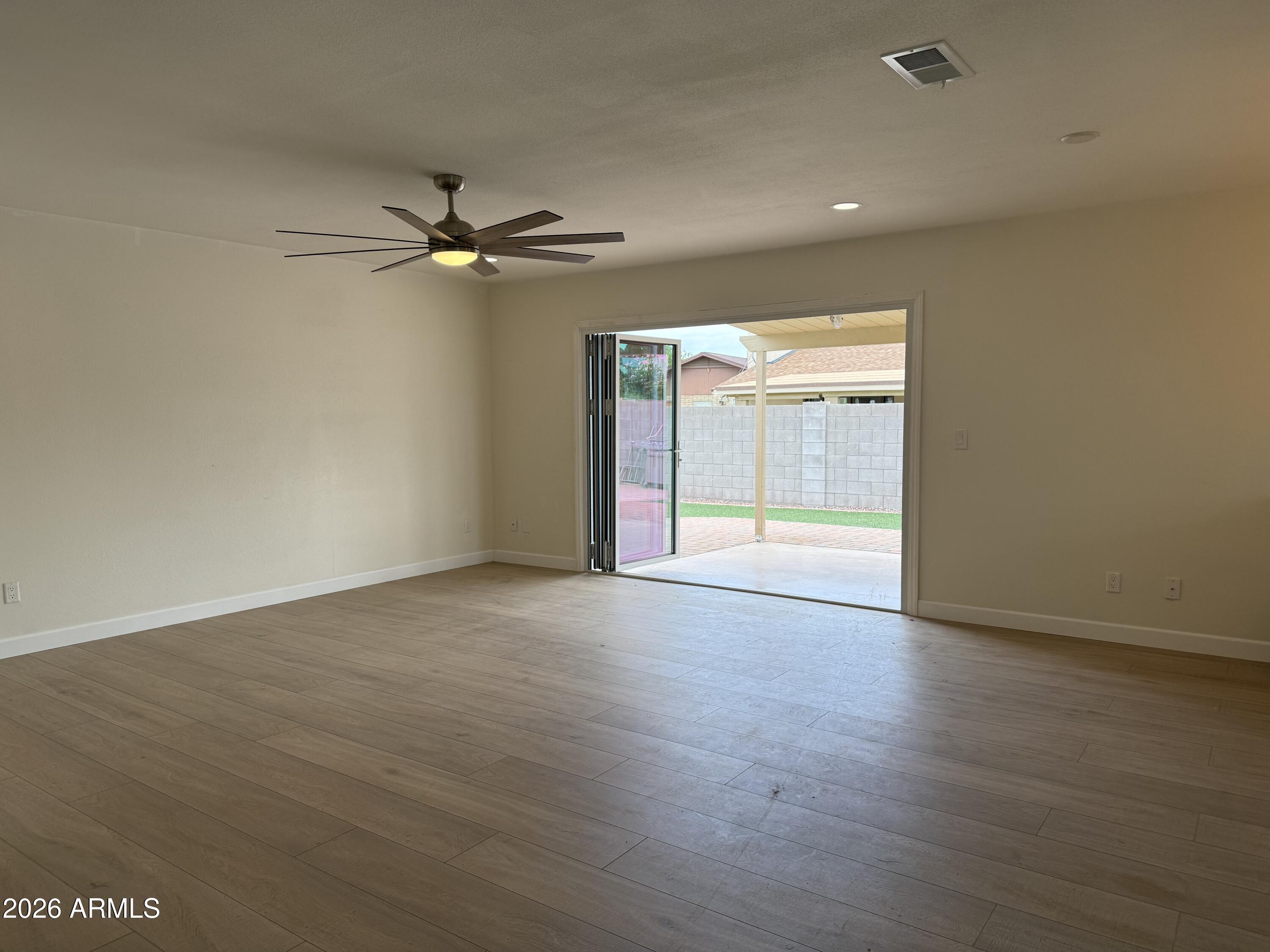 MELROSE PARK PARADISE - Residential